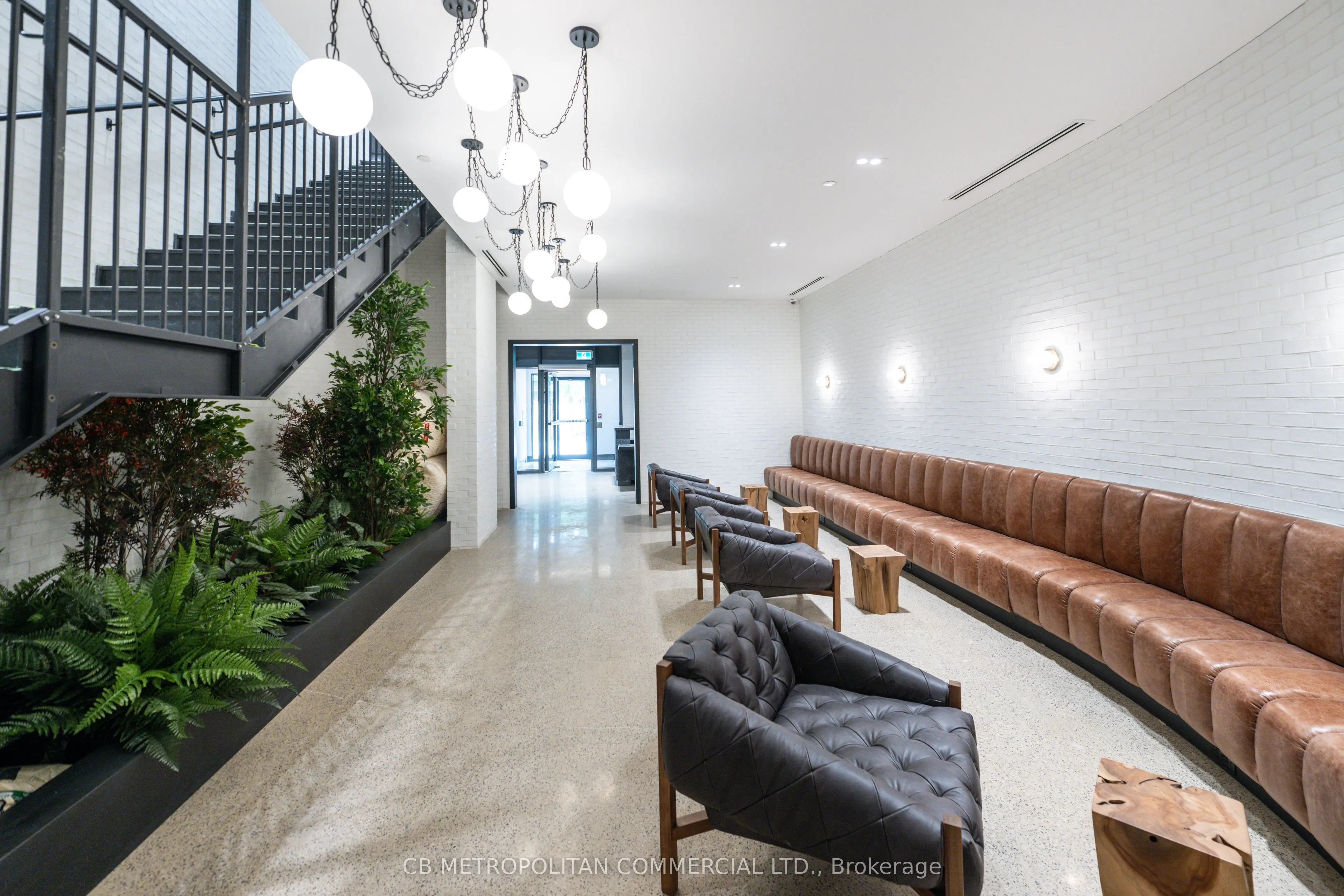 2946 Dundas Street West Street W #516