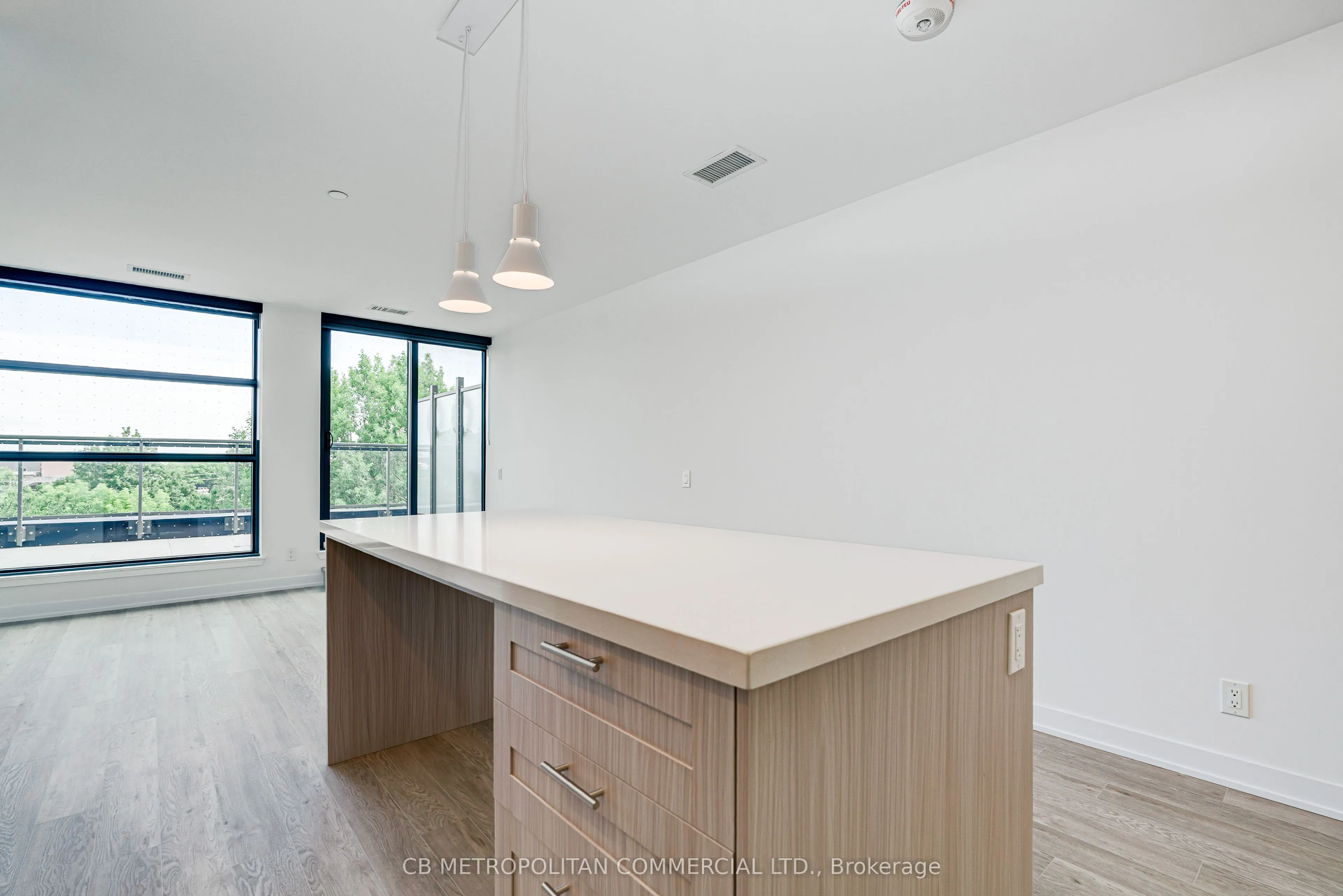 2946 Dundas Street West Street W #409