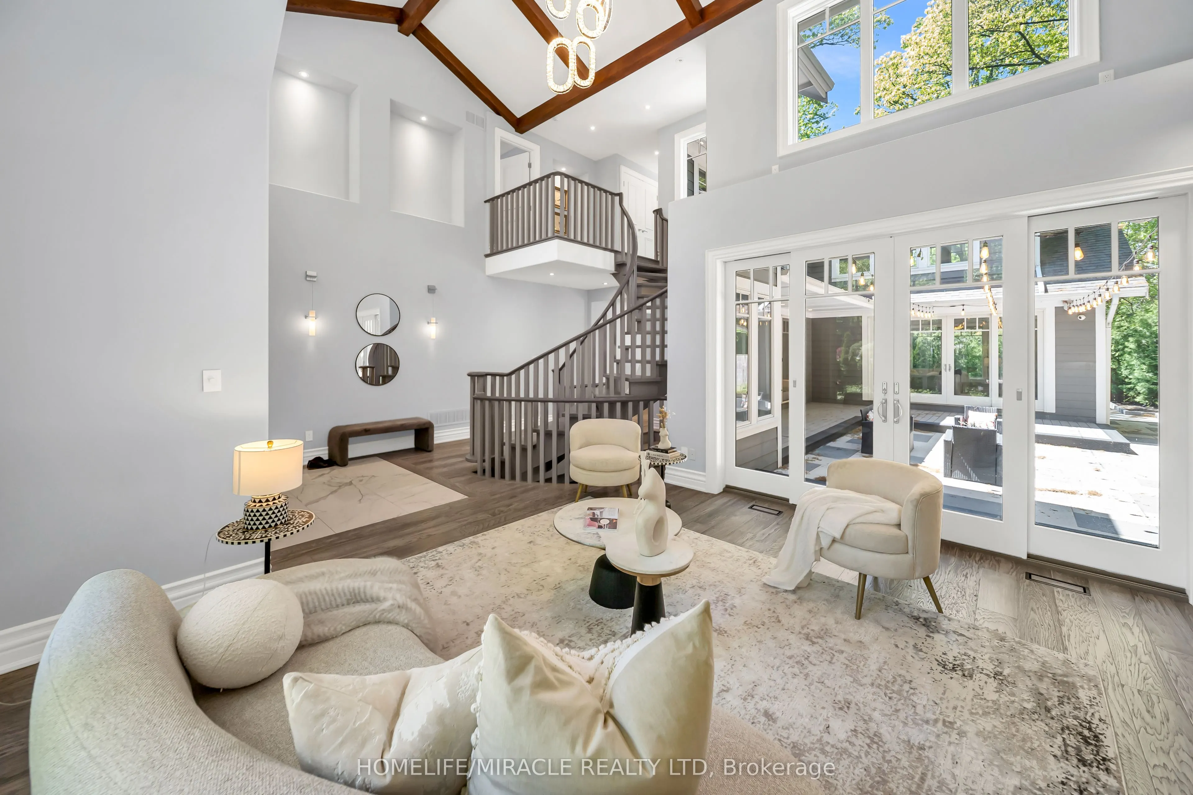 271 Oakhill Road