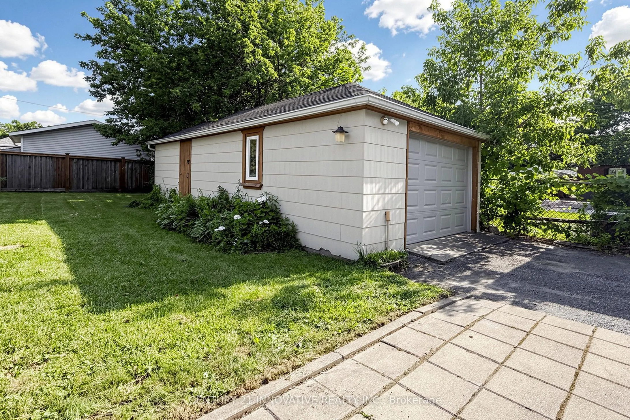 59 Manitoba Street