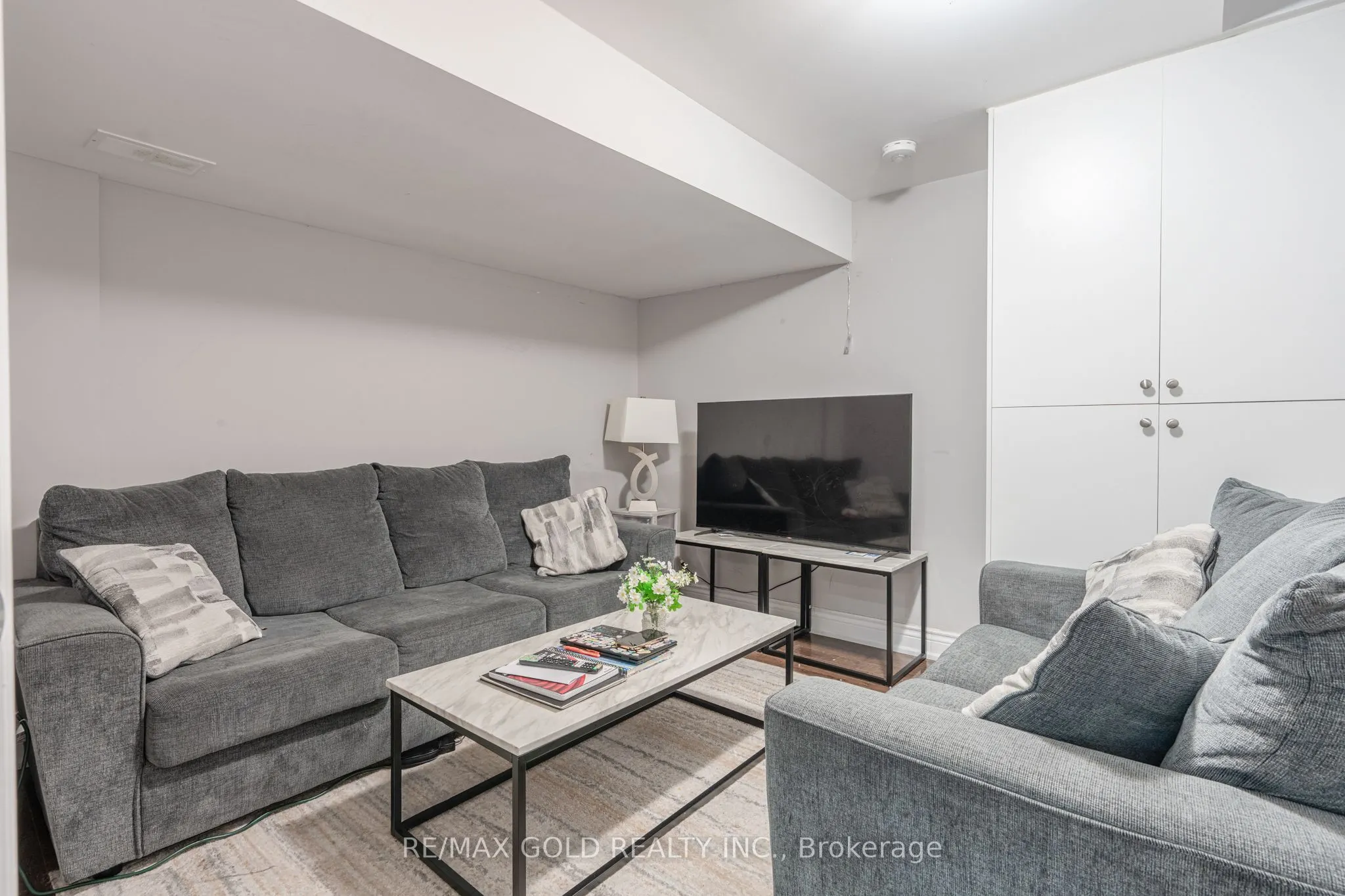 141 Whitwell Drive