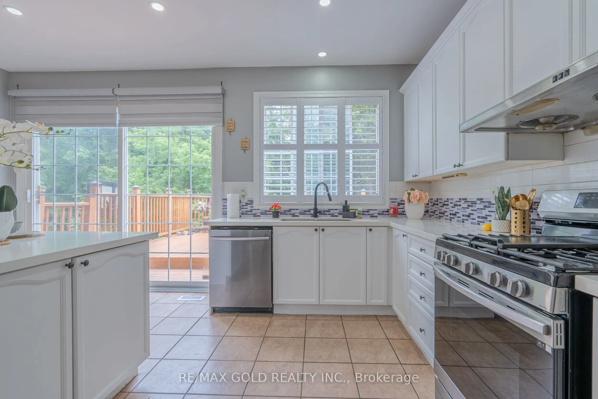 141 Whitwell Drive
