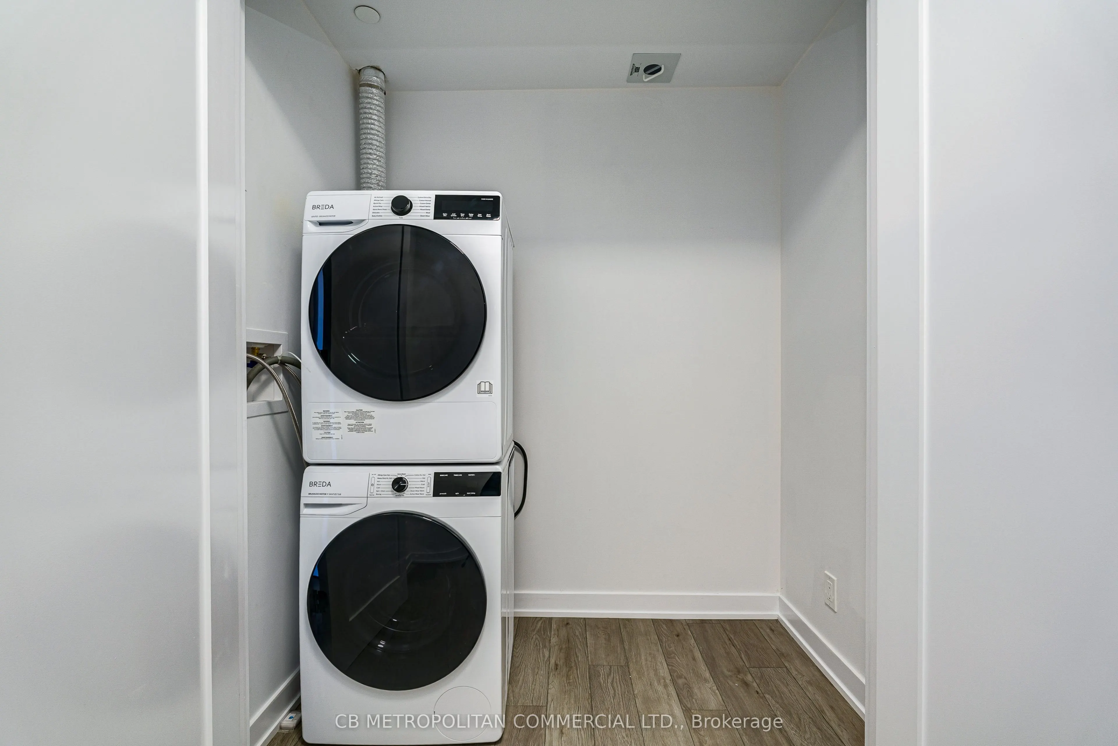 2946 Dundas Street West Street W #510
