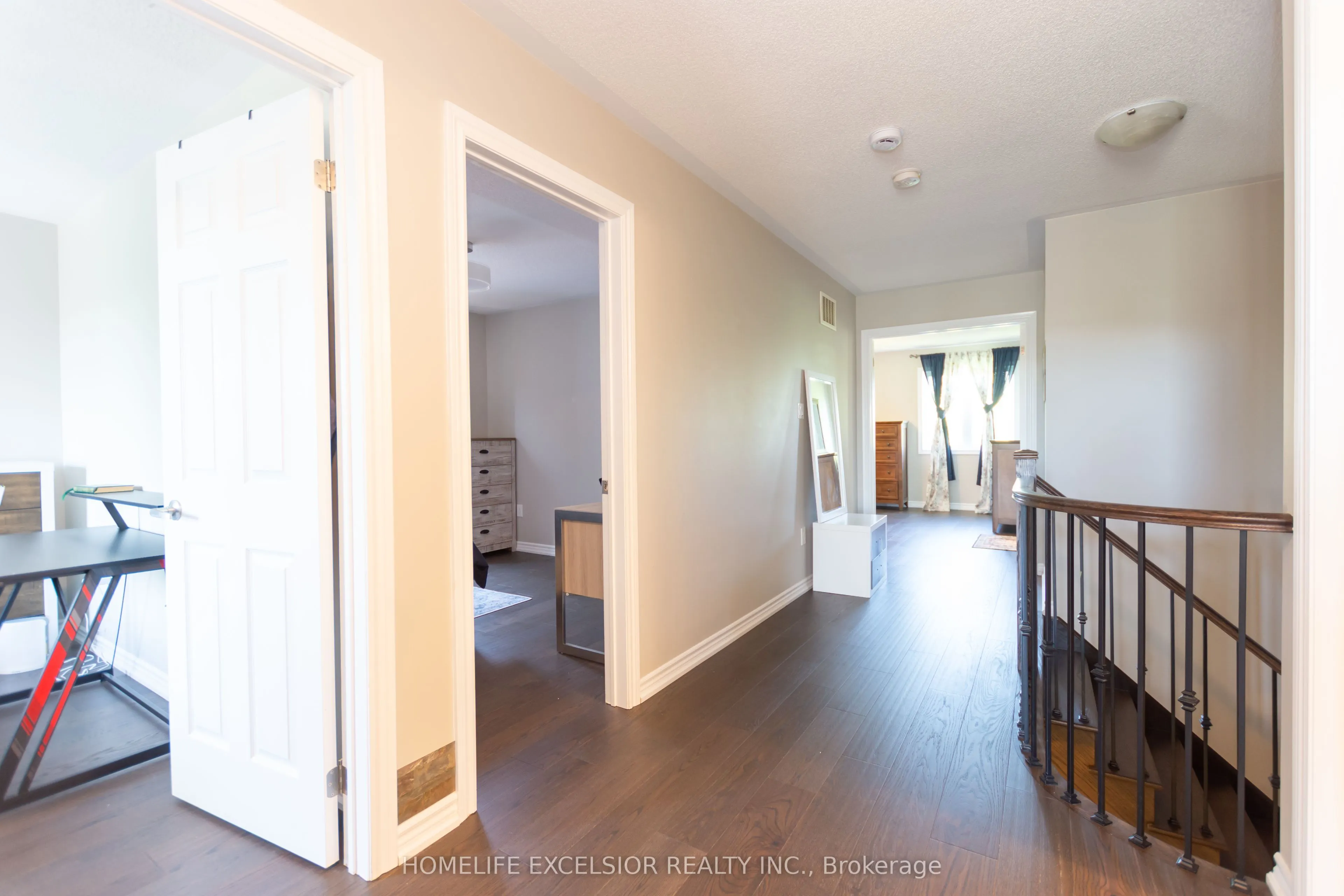 2425 QUETICO Crescent