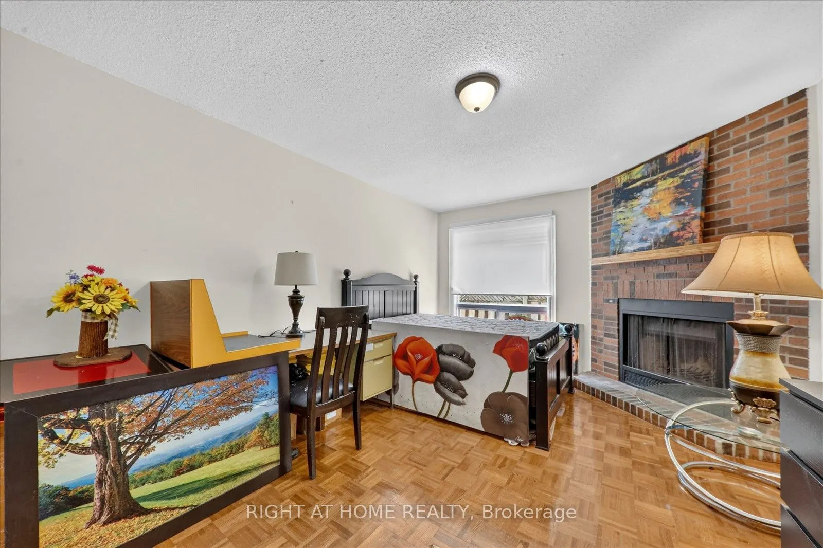 531 Wallenberg Crescent