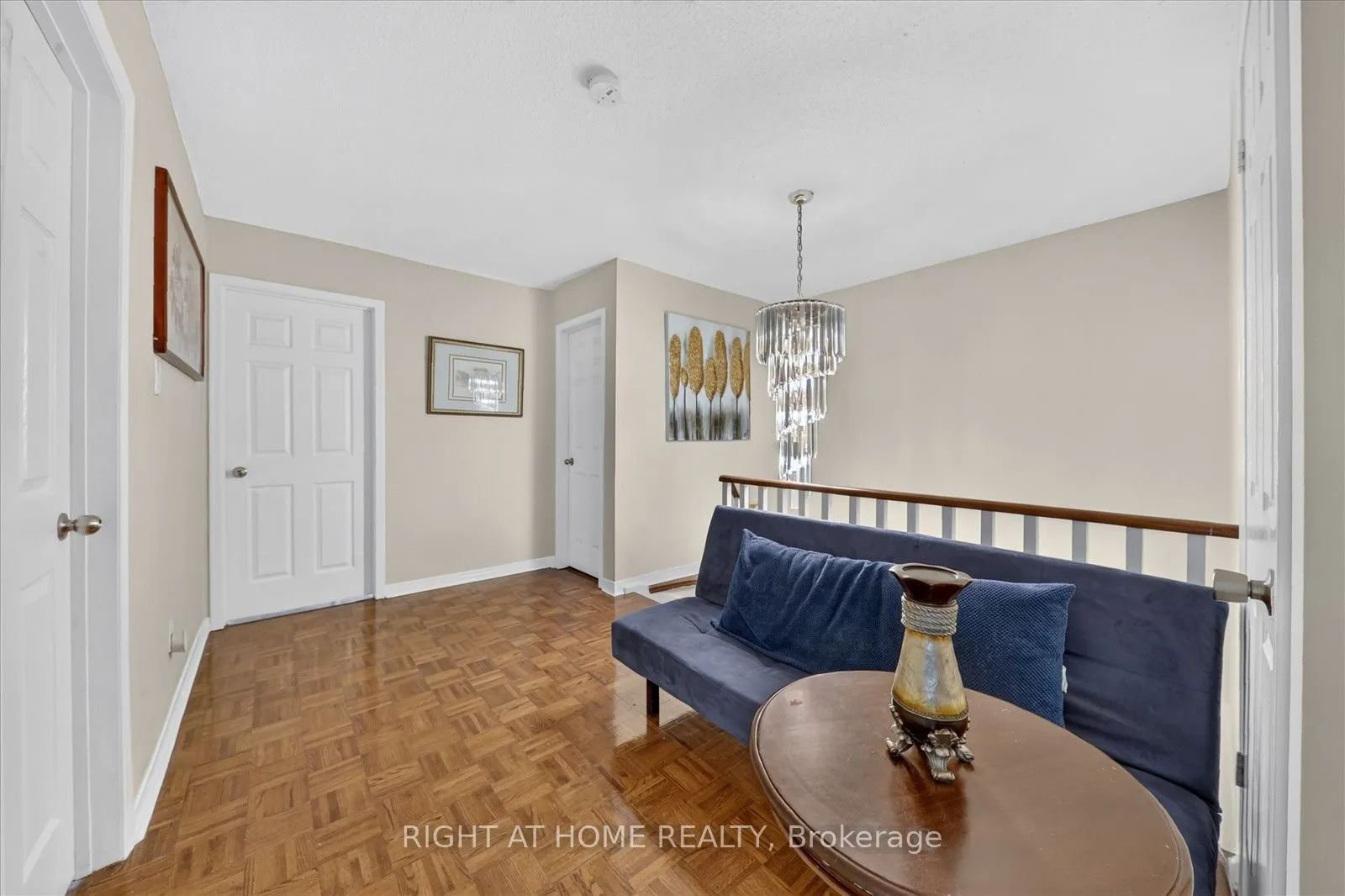 531 Wallenberg Crescent