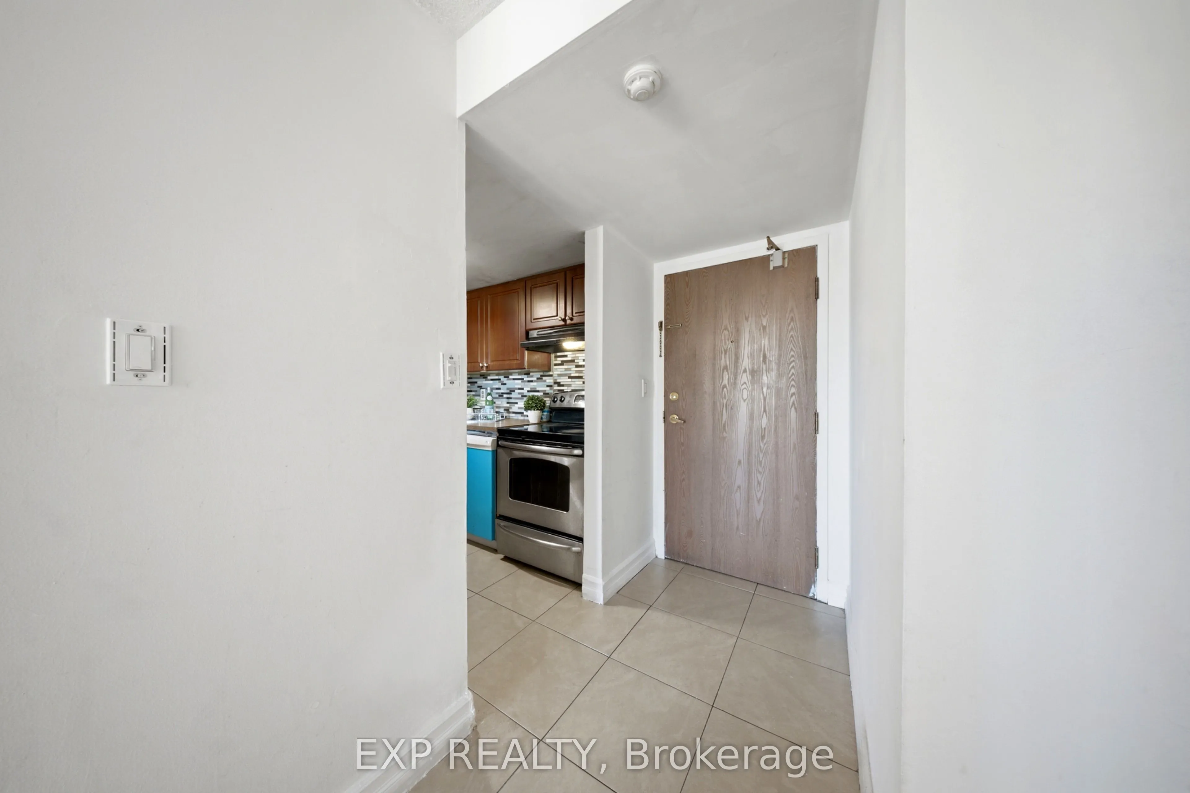 25 Agnes Street #202