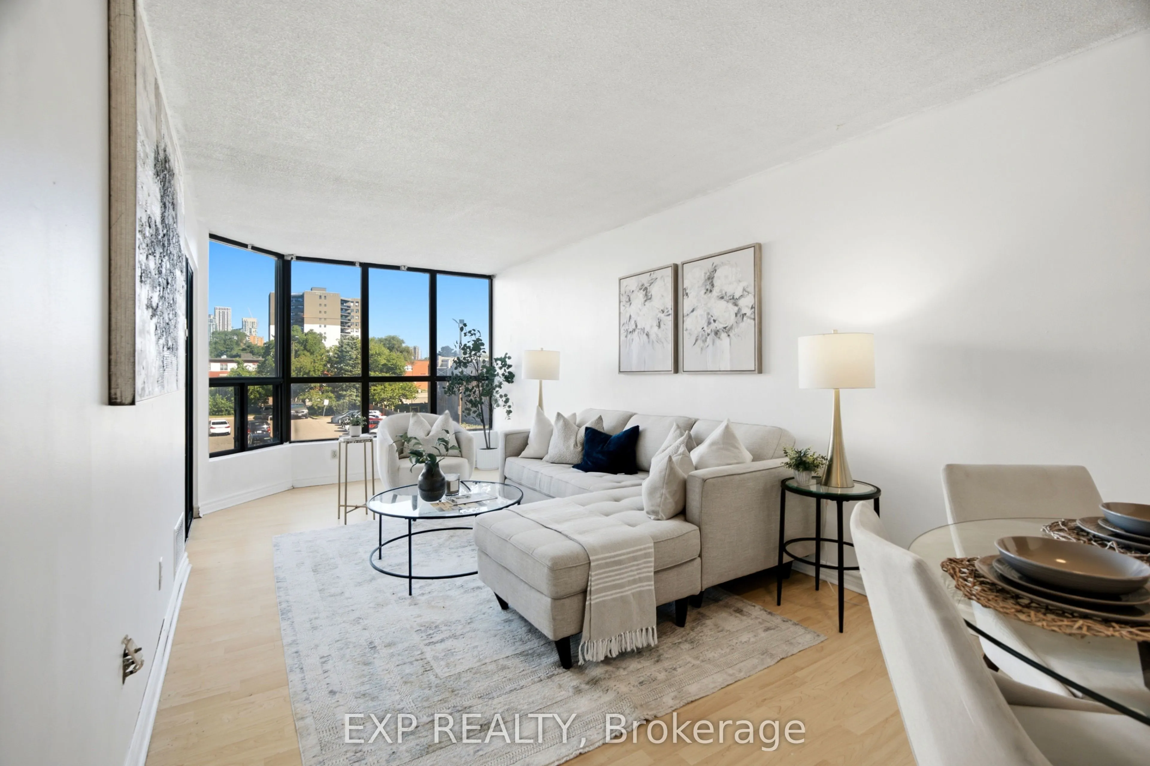 25 Agnes Street #202