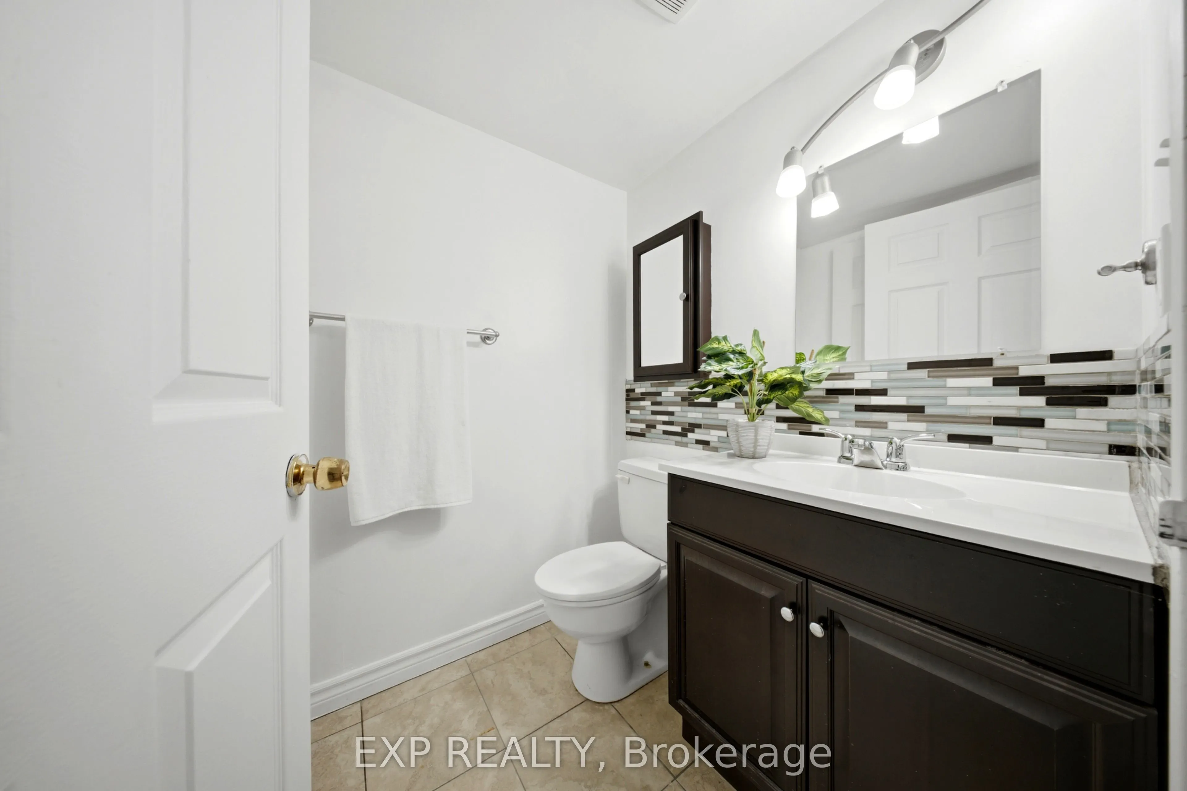 25 Agnes Street #202
