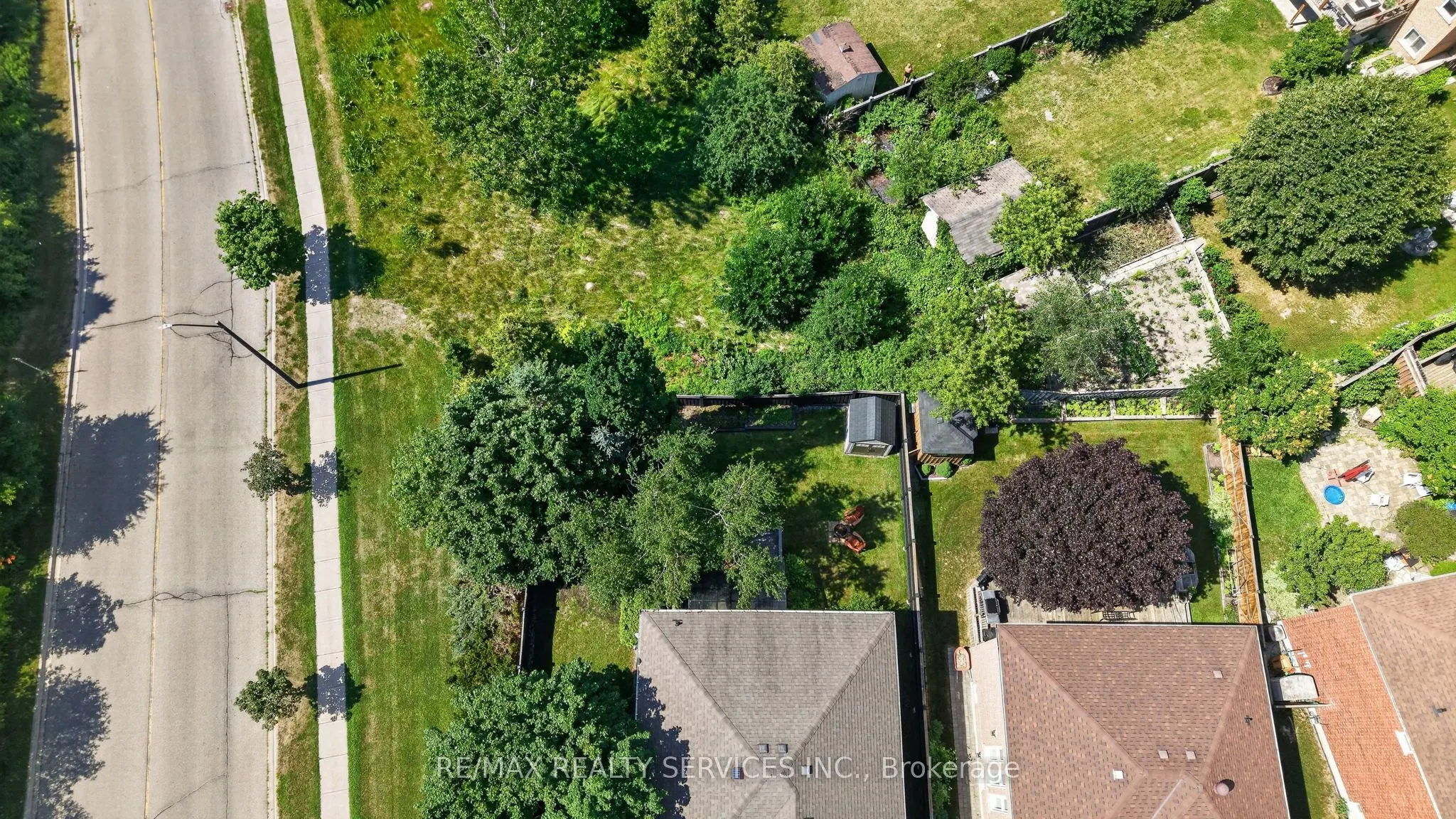 1 Plummer Road