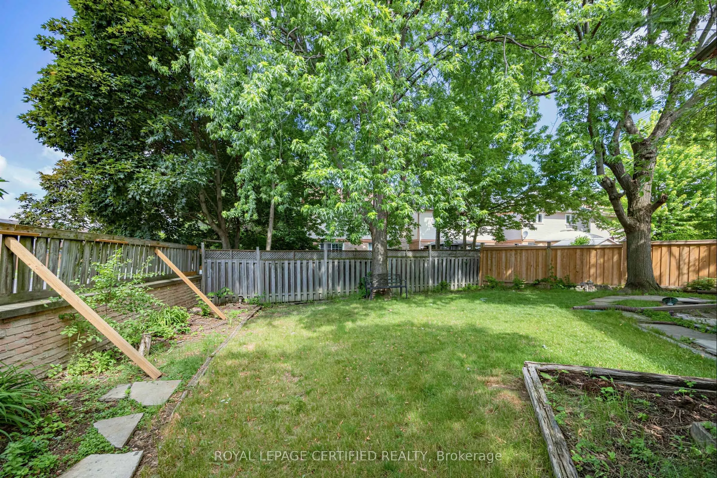 22 Borden Hill Court