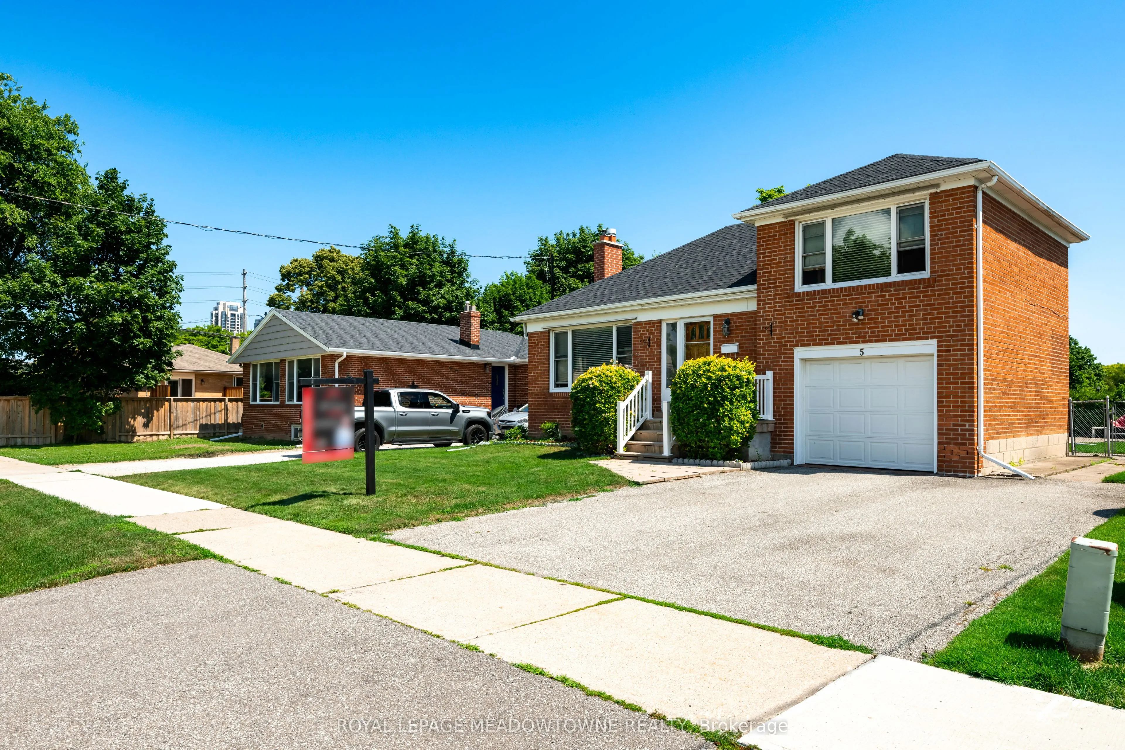 5 Boreal Road