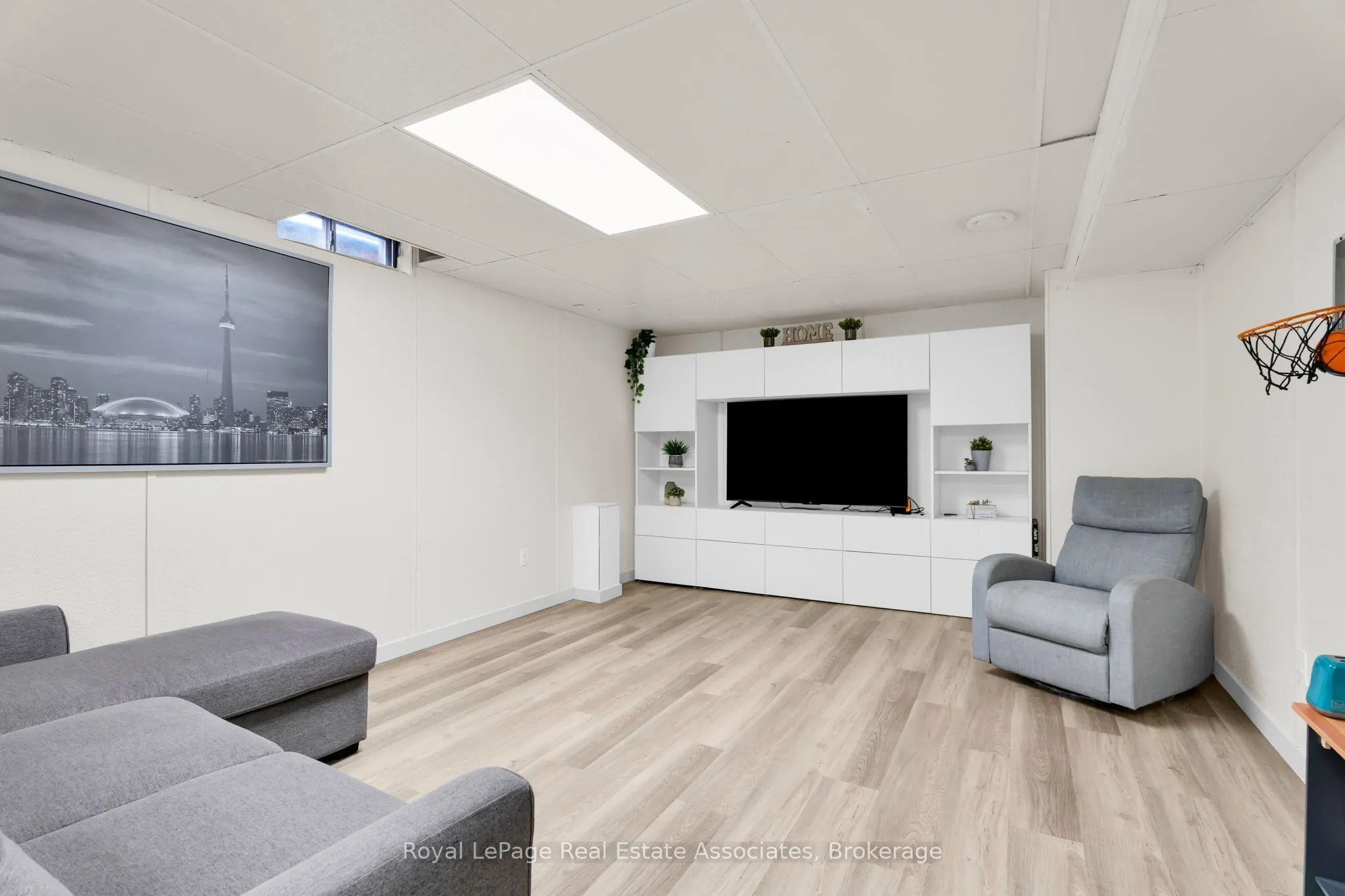 22 Mccullough Crescent