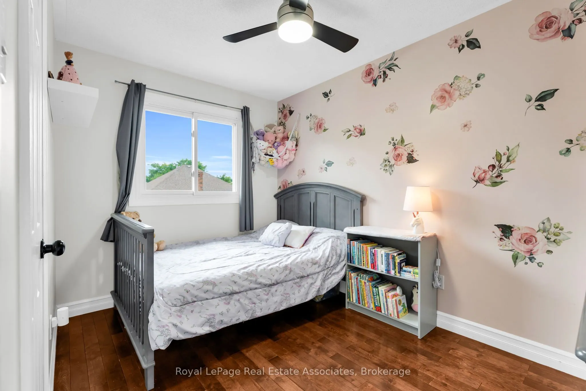 22 Mccullough Crescent