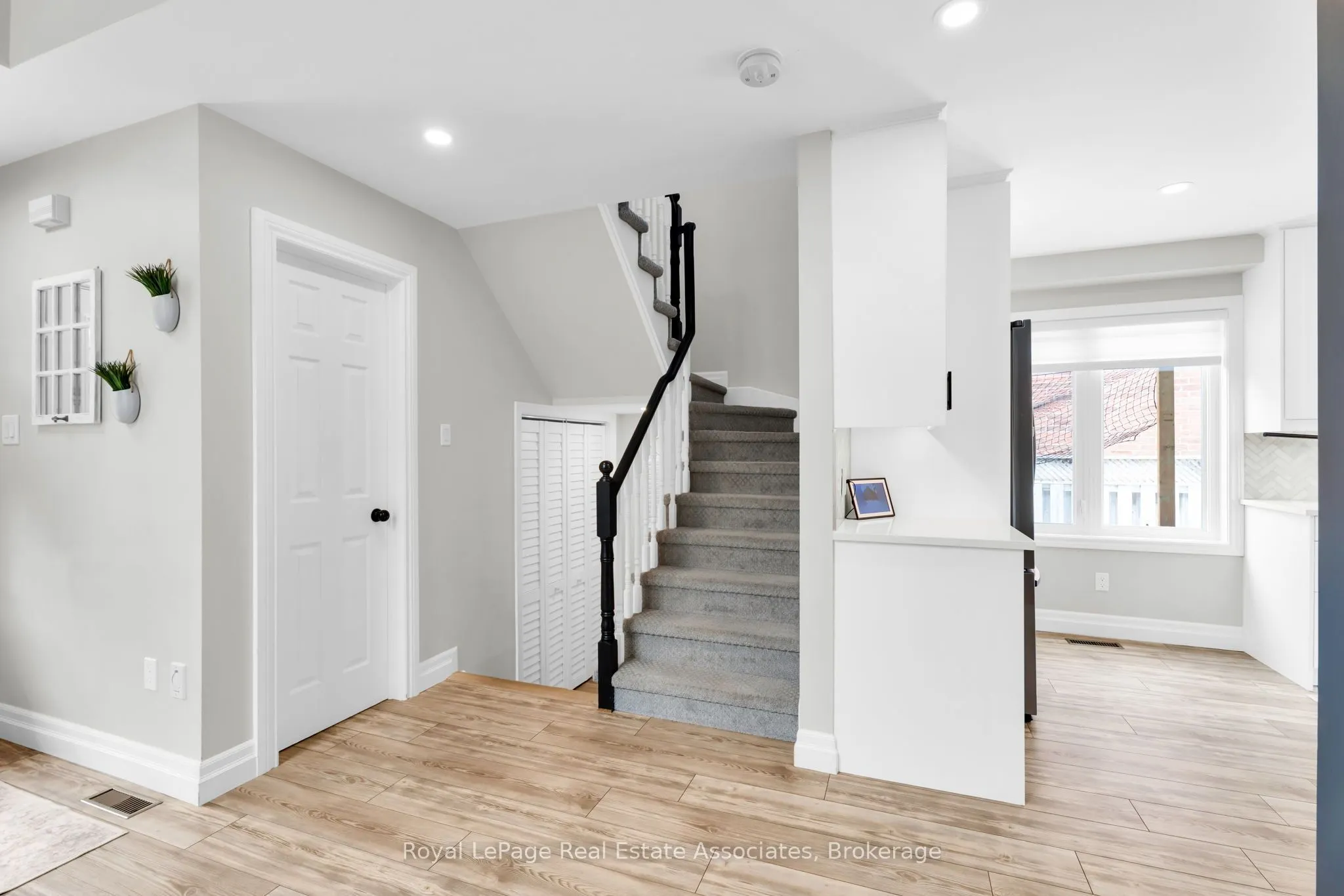 22 Mccullough Crescent