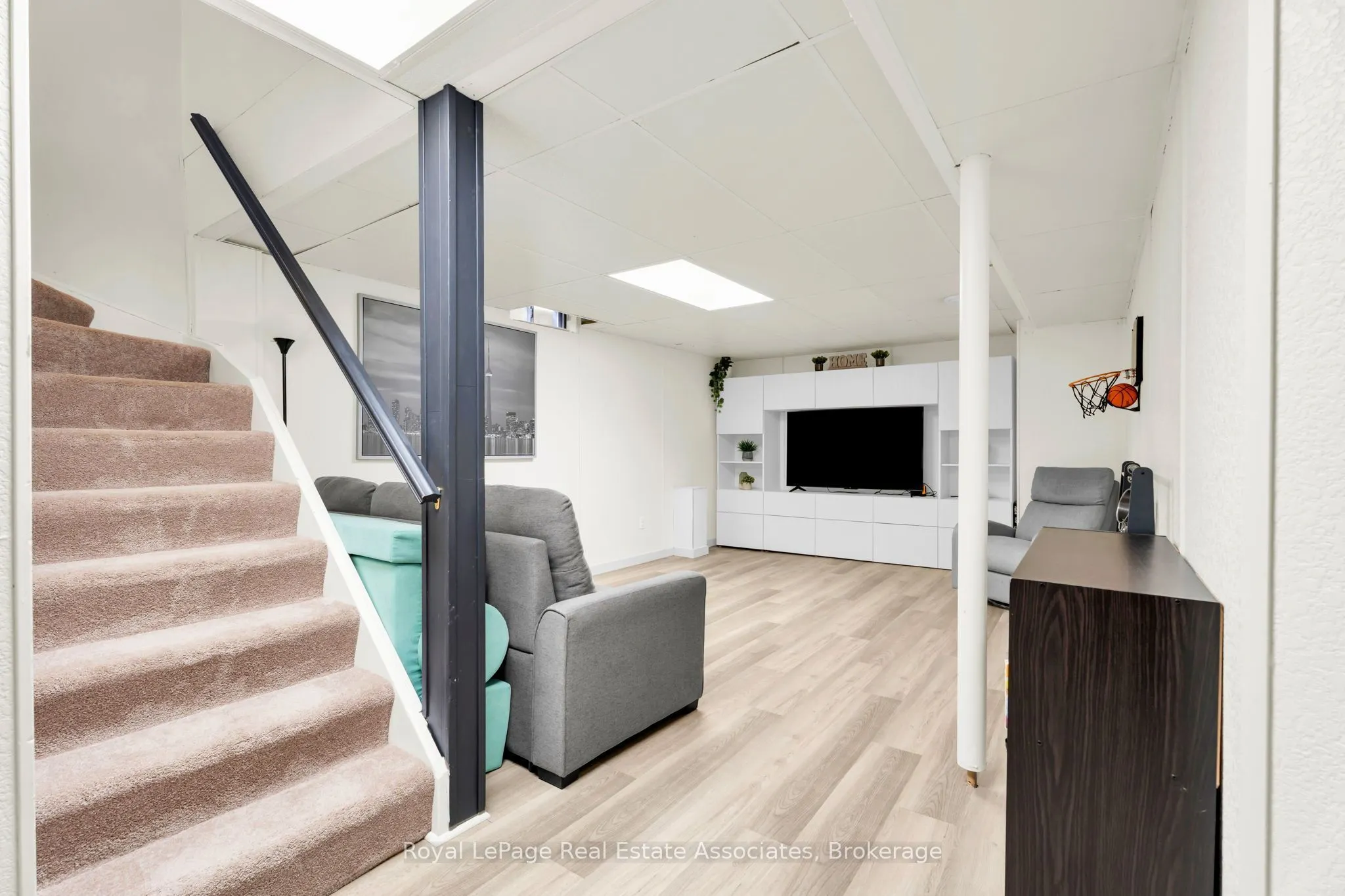 22 Mccullough Crescent