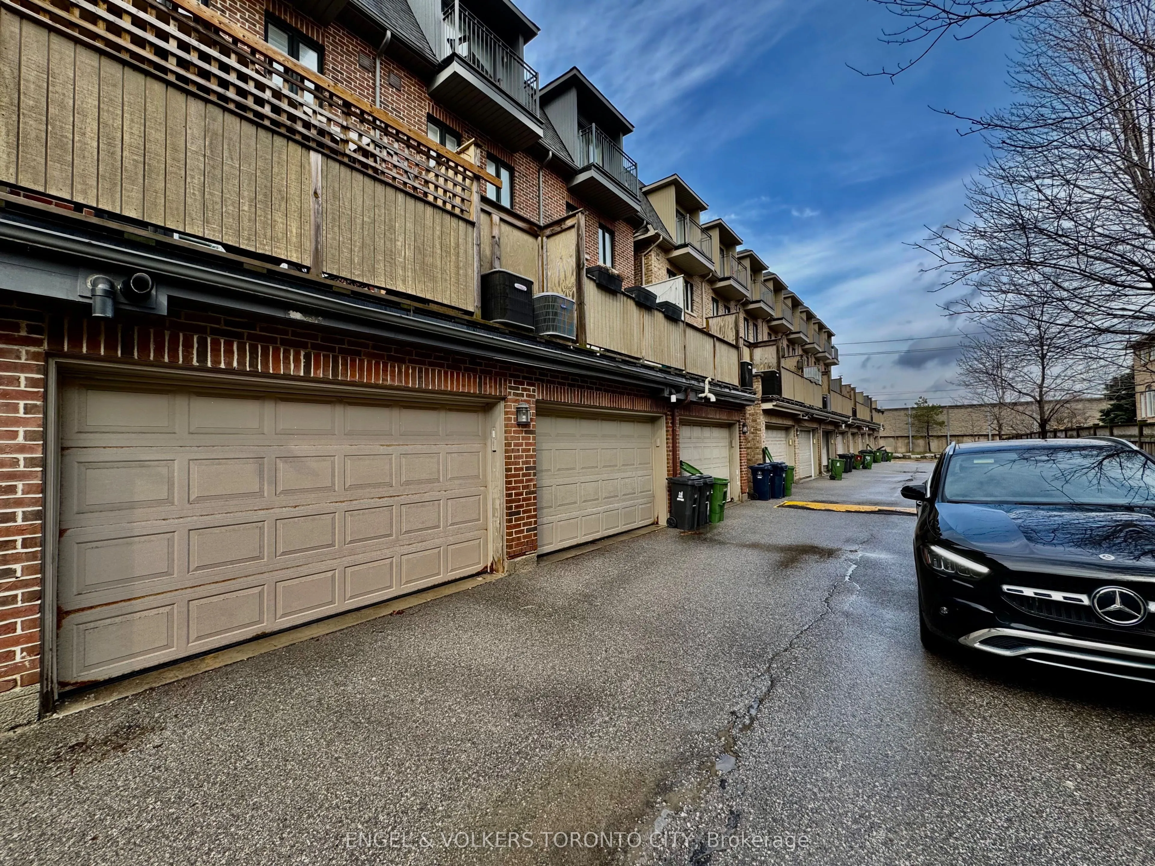 77 Ruby Lang Lane