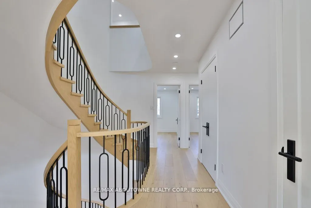 63 Tradewind Drive
