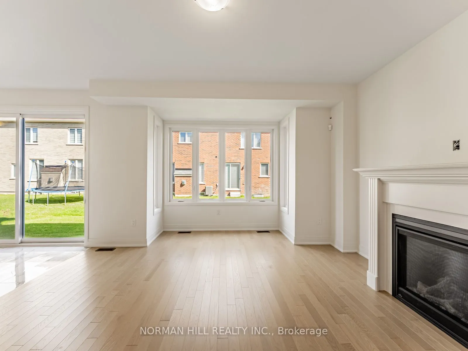 9 Lilestone Drive