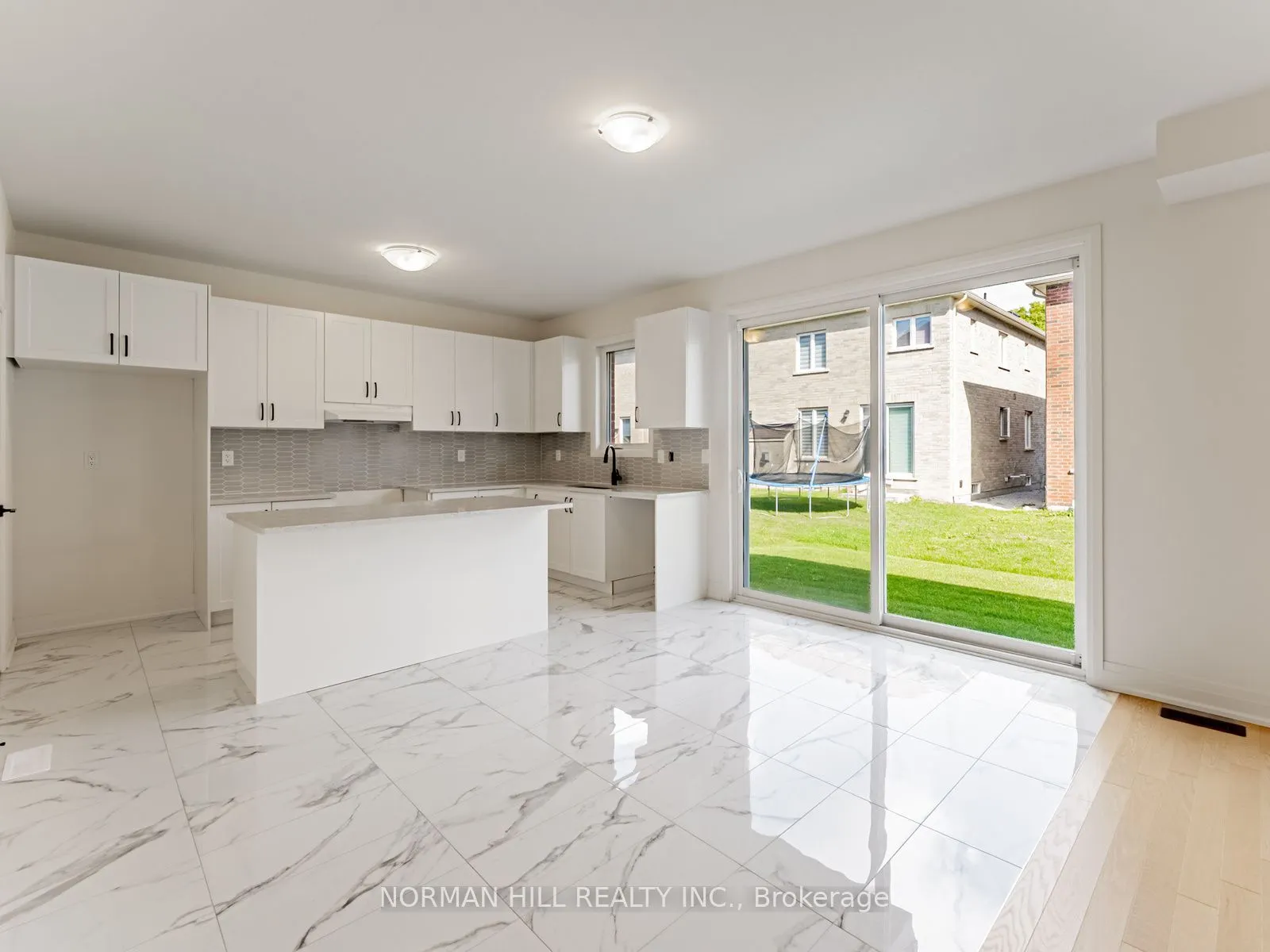 9 Lilestone Drive