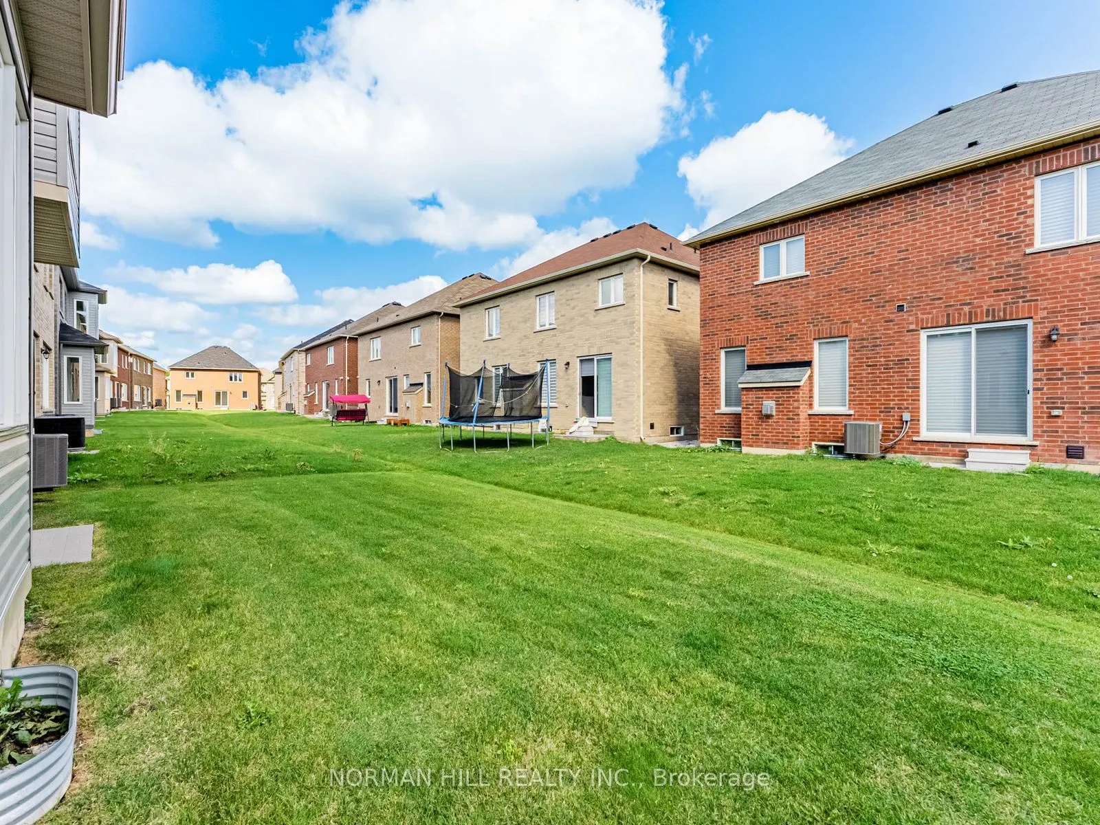 9 Lilestone Drive
