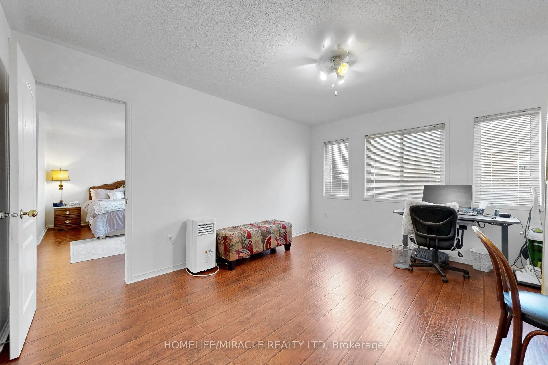 3852 Brinwood Gate