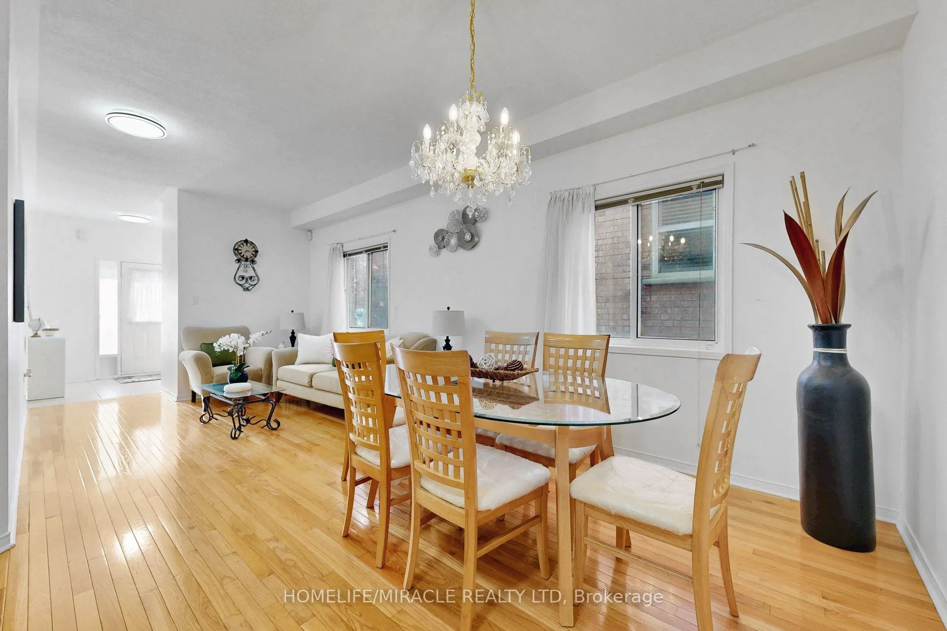 3852 Brinwood Gate