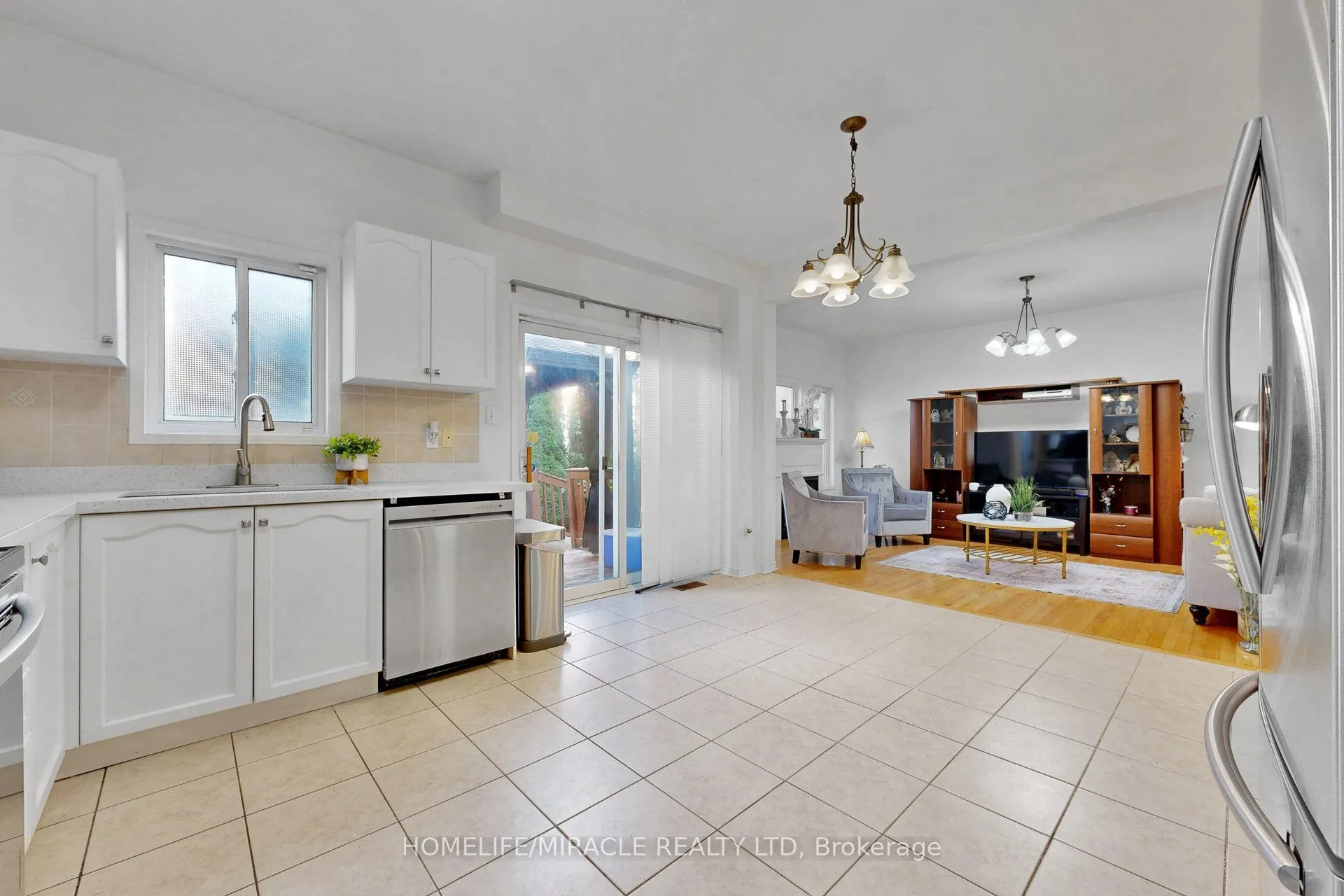 3852 Brinwood Gate
