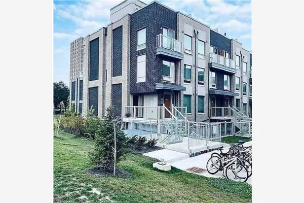 7 Applewood Lane #213