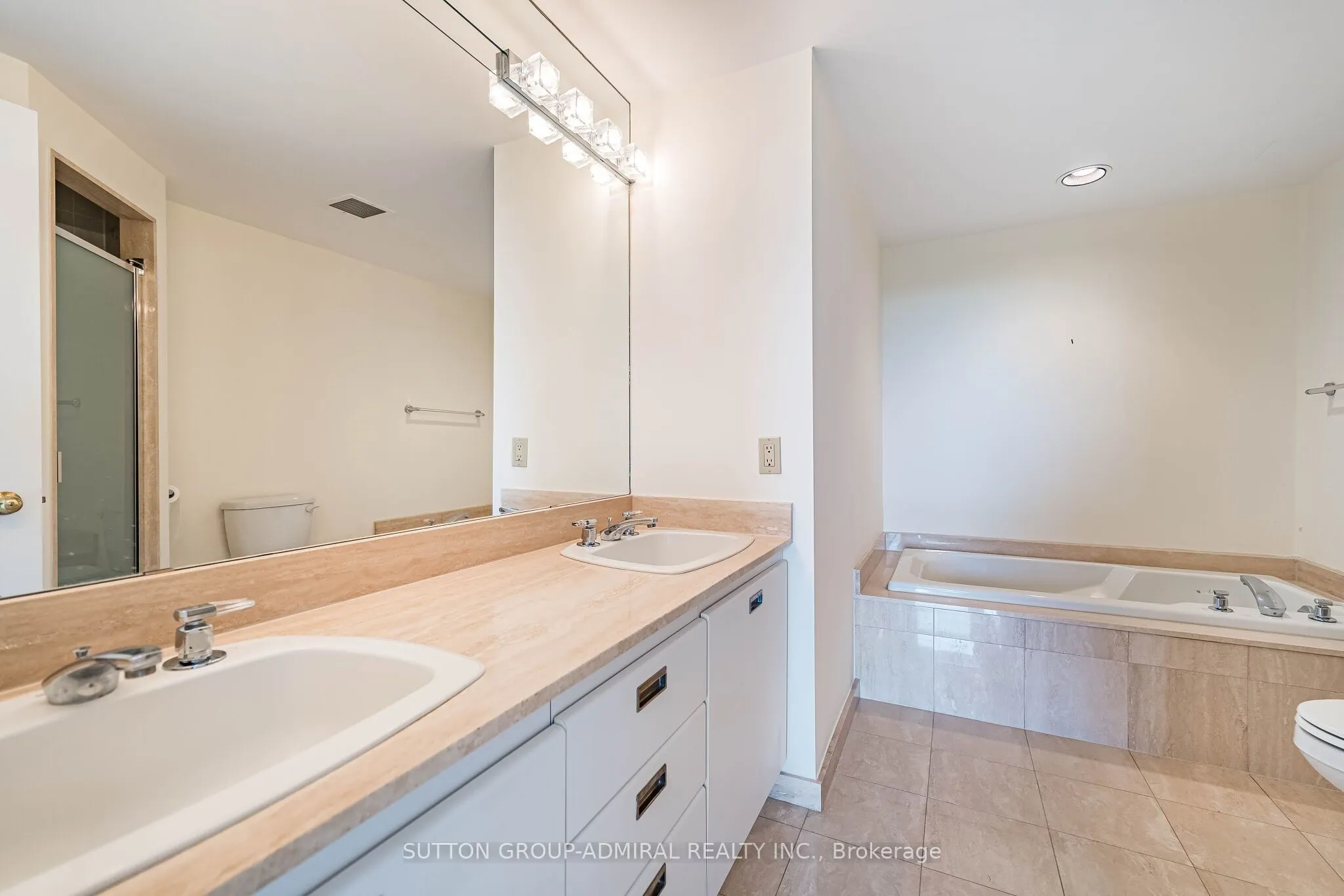 1901 Pilgrims Way #604