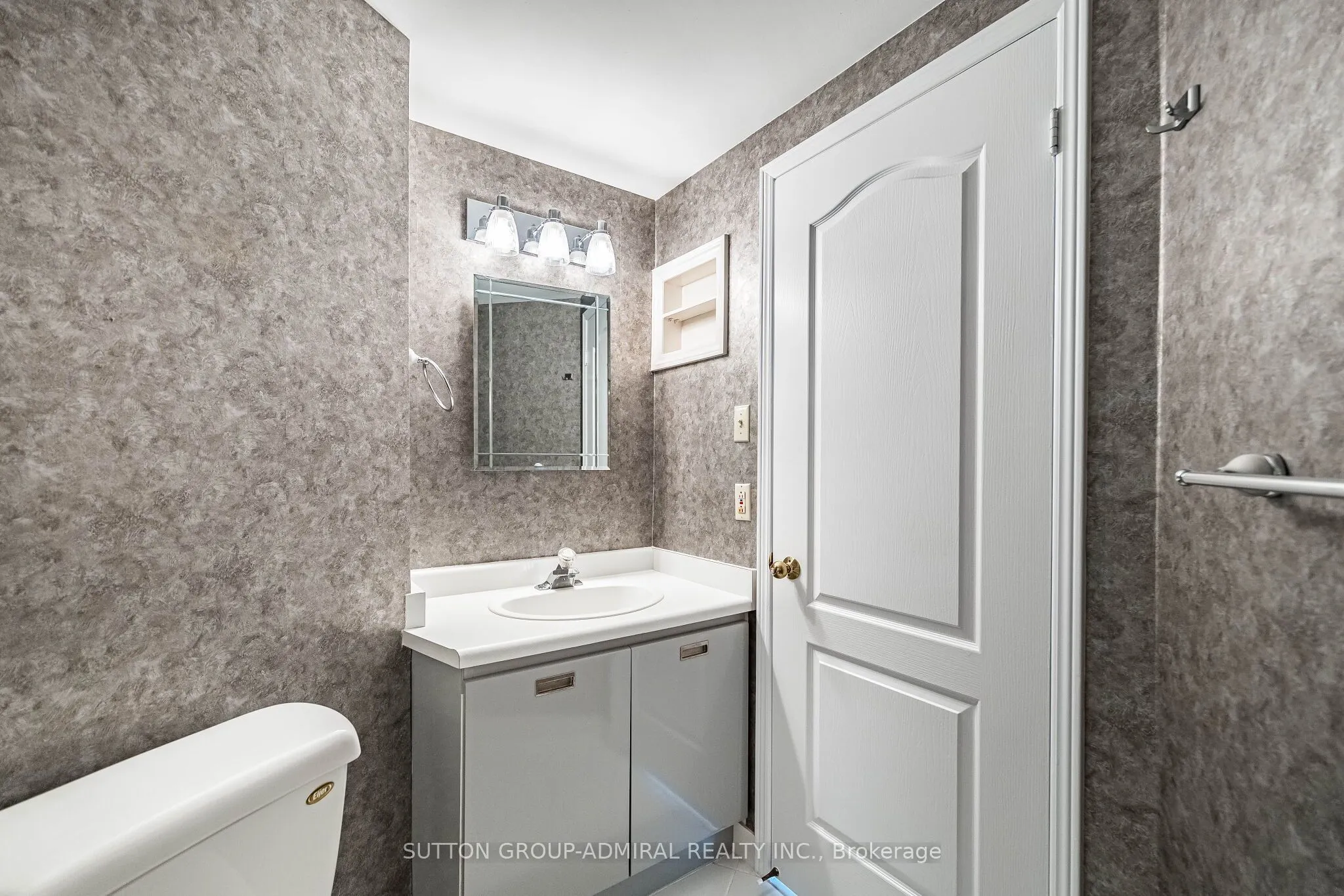 1901 Pilgrims Way #604