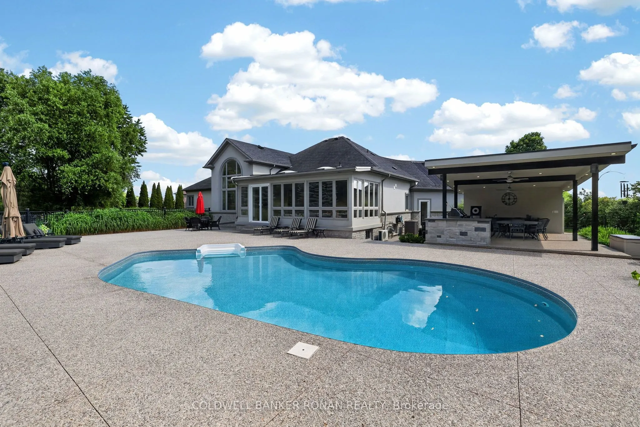9 Moraine Place