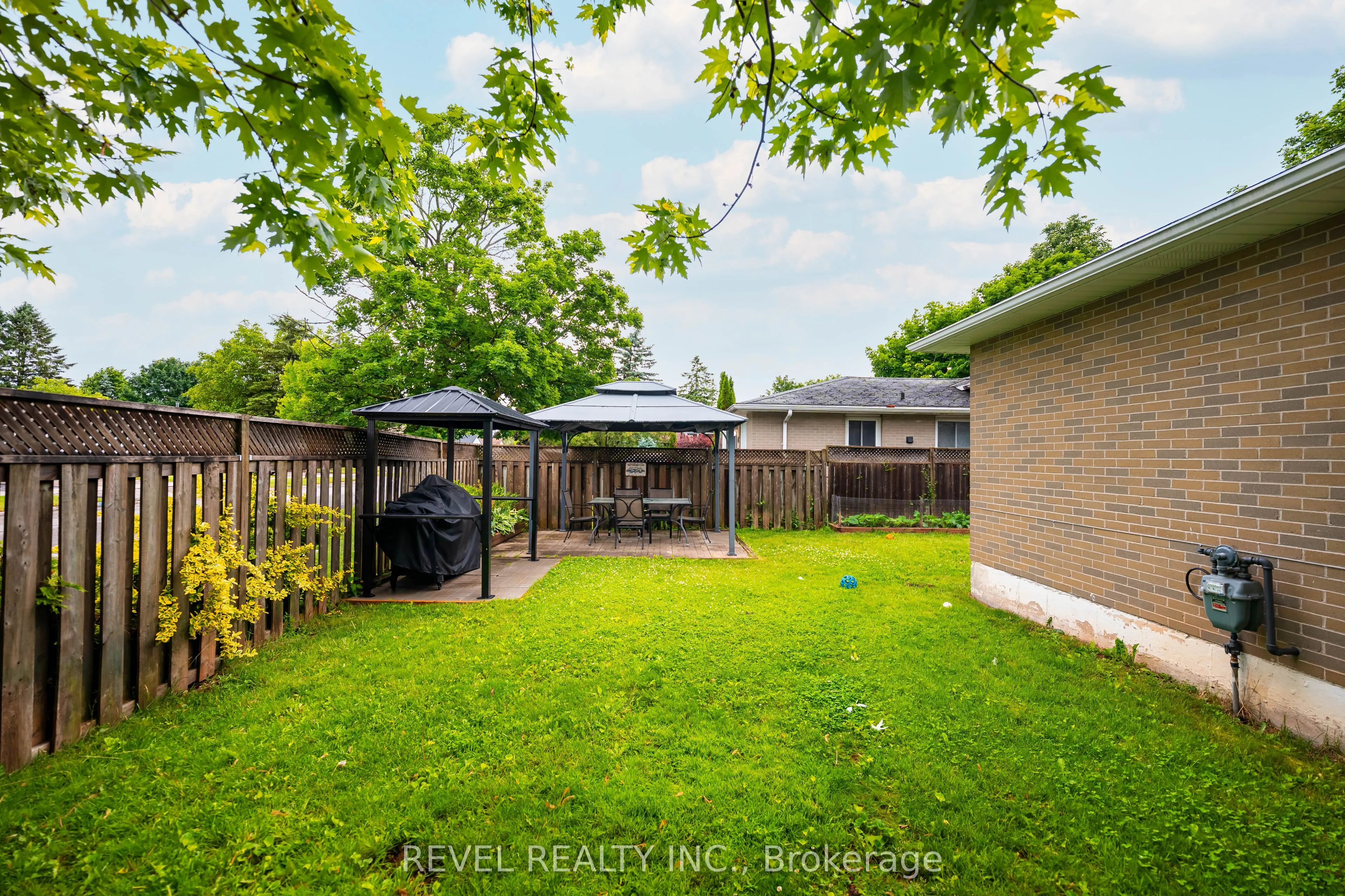 67 Carlton Drive