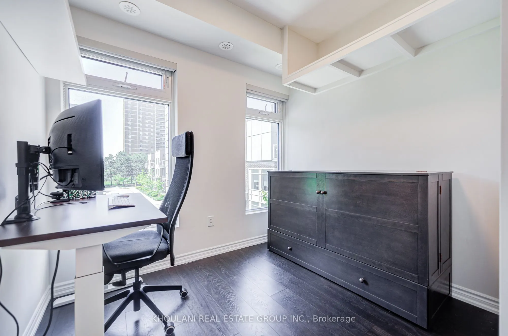 11 Applewood Lane #240