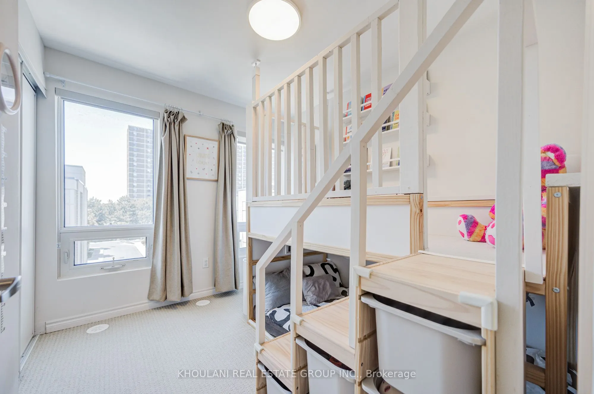 11 Applewood Lane #240