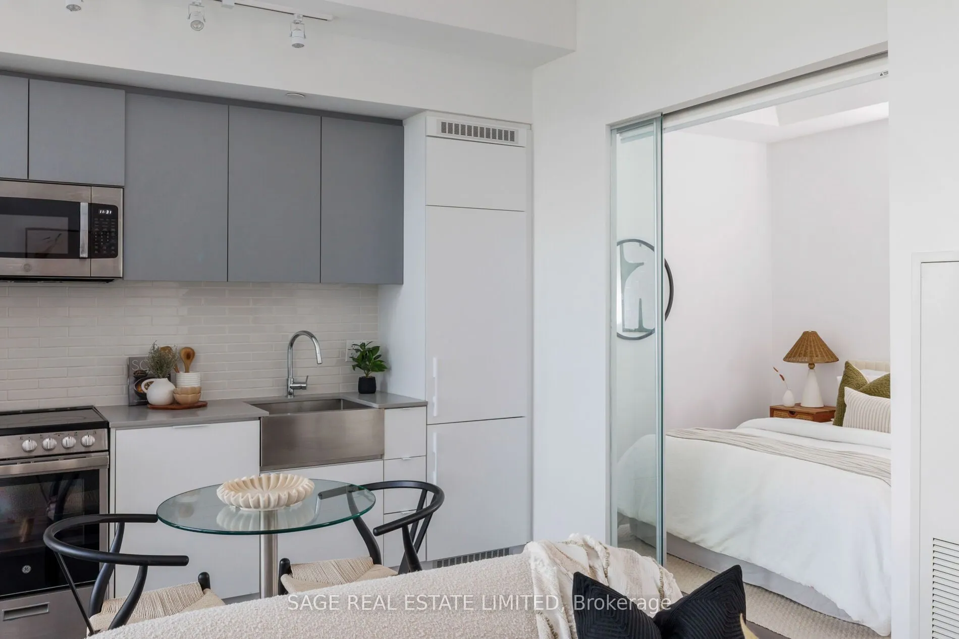270 Dufferin Street #1012