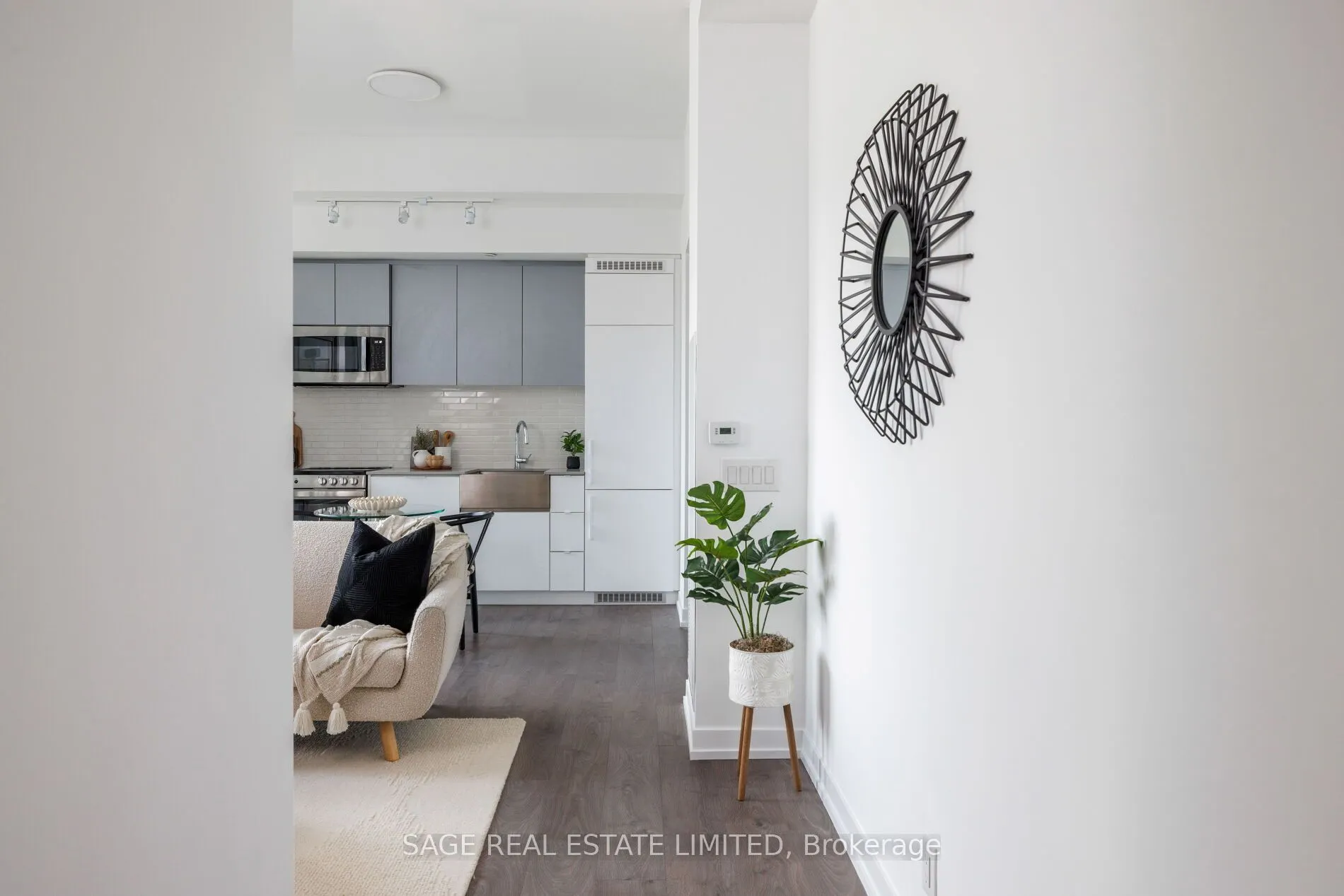 270 Dufferin Street #1012