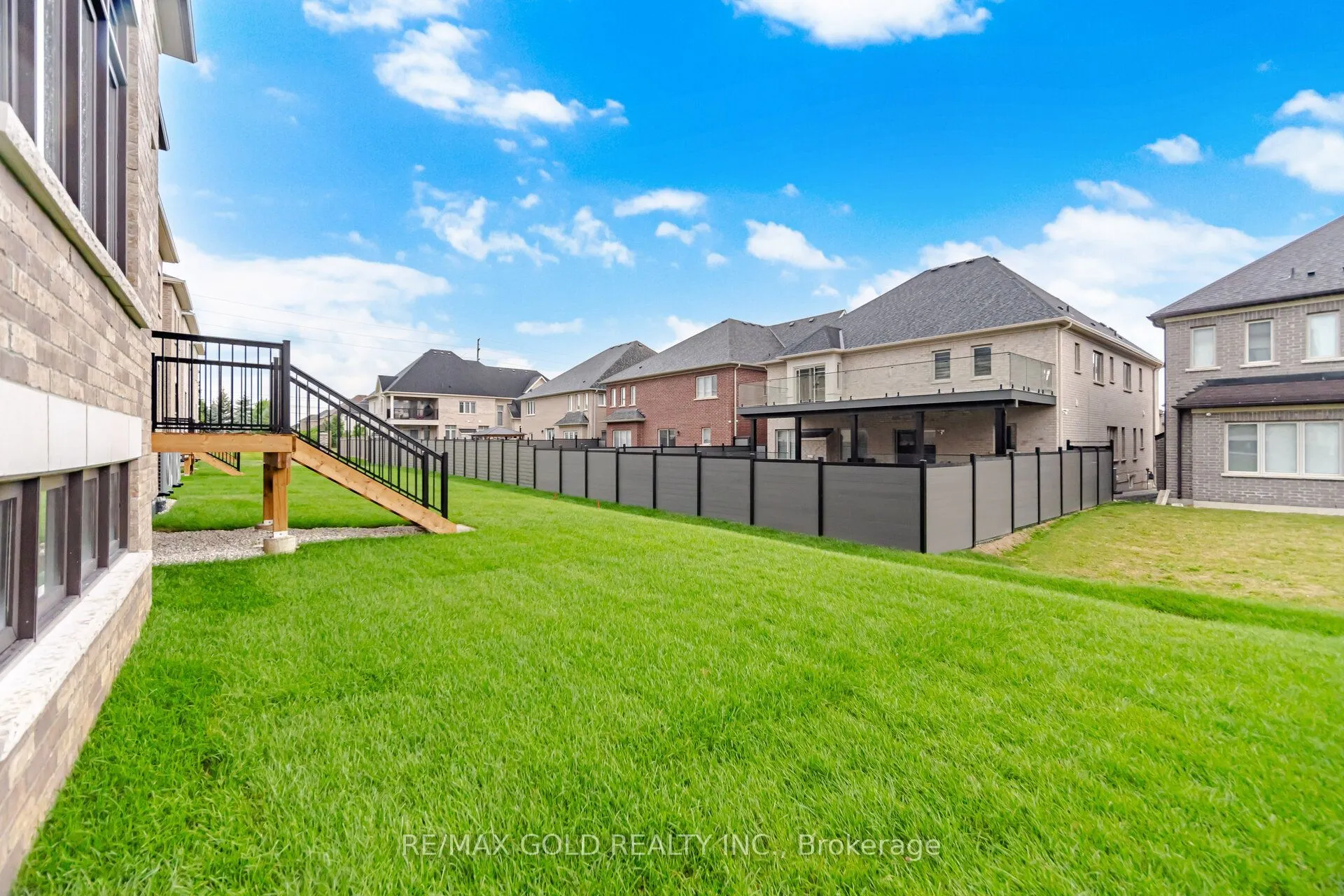 17 Mosswood Trail
