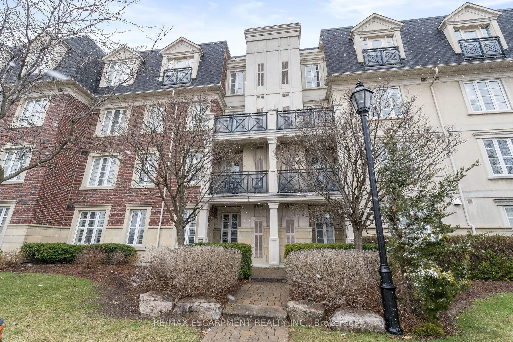 3351 Cawthra Road #116