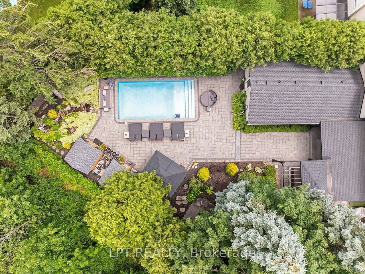 493 Tipperton Crescent