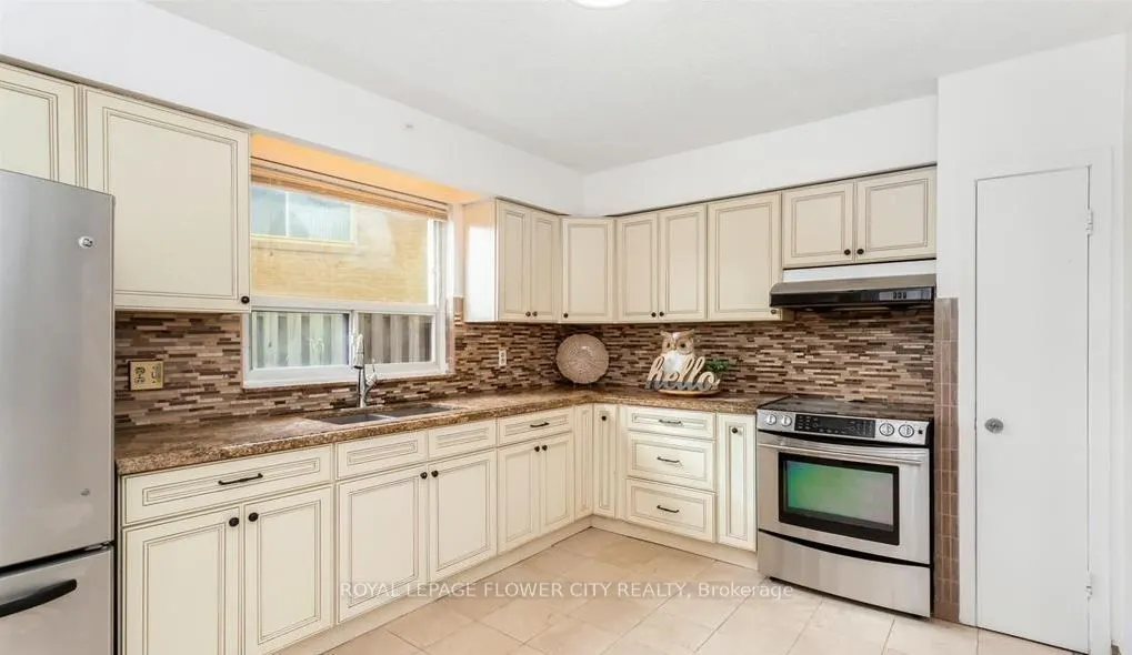 3 Clayhall Crescent
