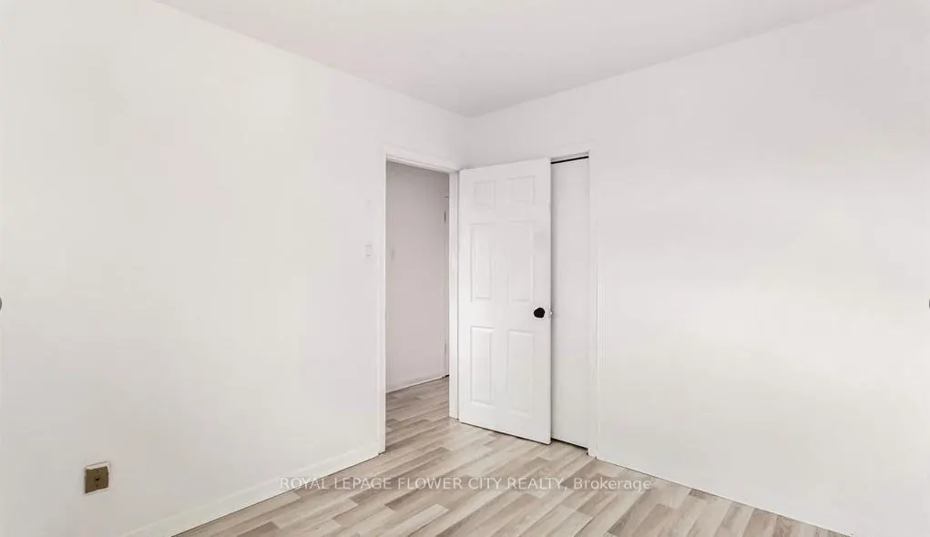3 Clayhall Crescent
