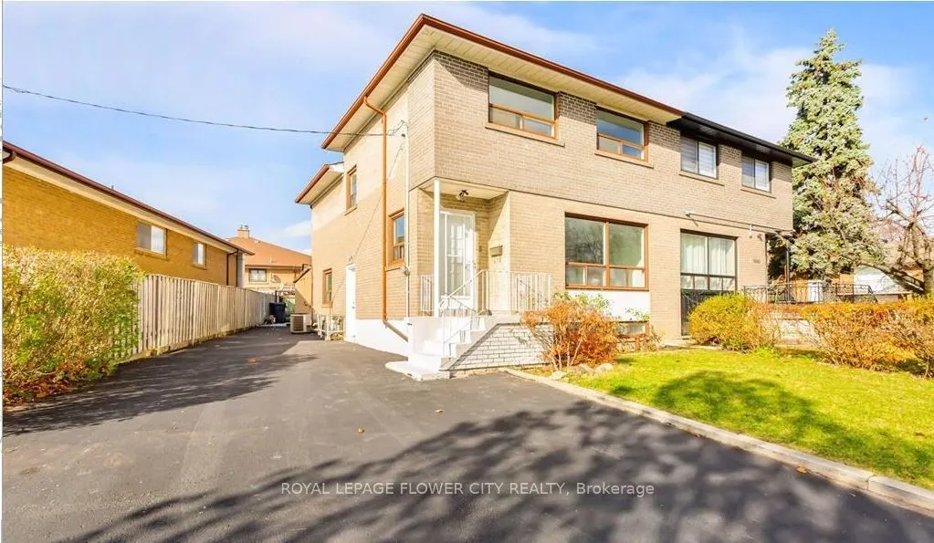 3 Clayhall Crescent