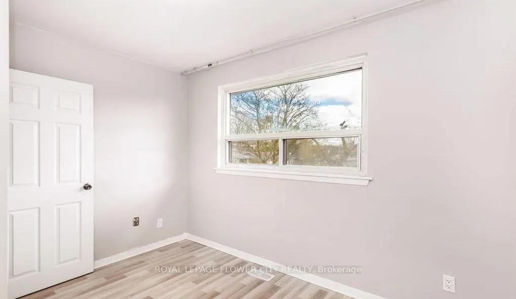 3 Clayhall Crescent