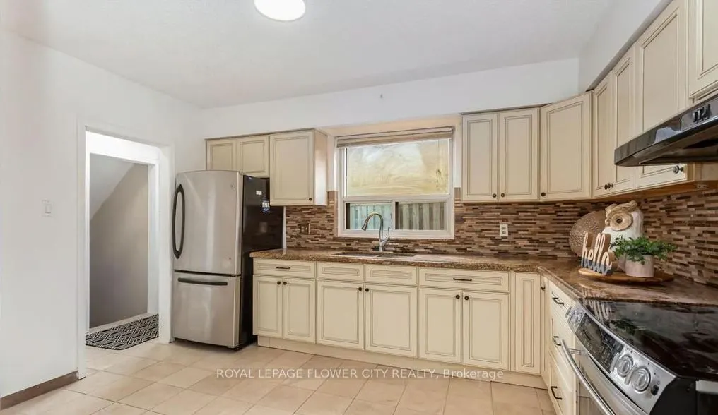 3 Clayhall Crescent