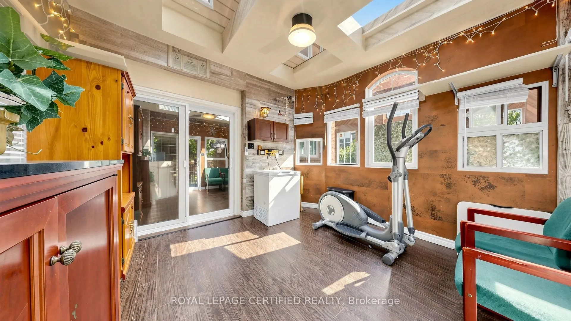 3847 Morning Star Drive