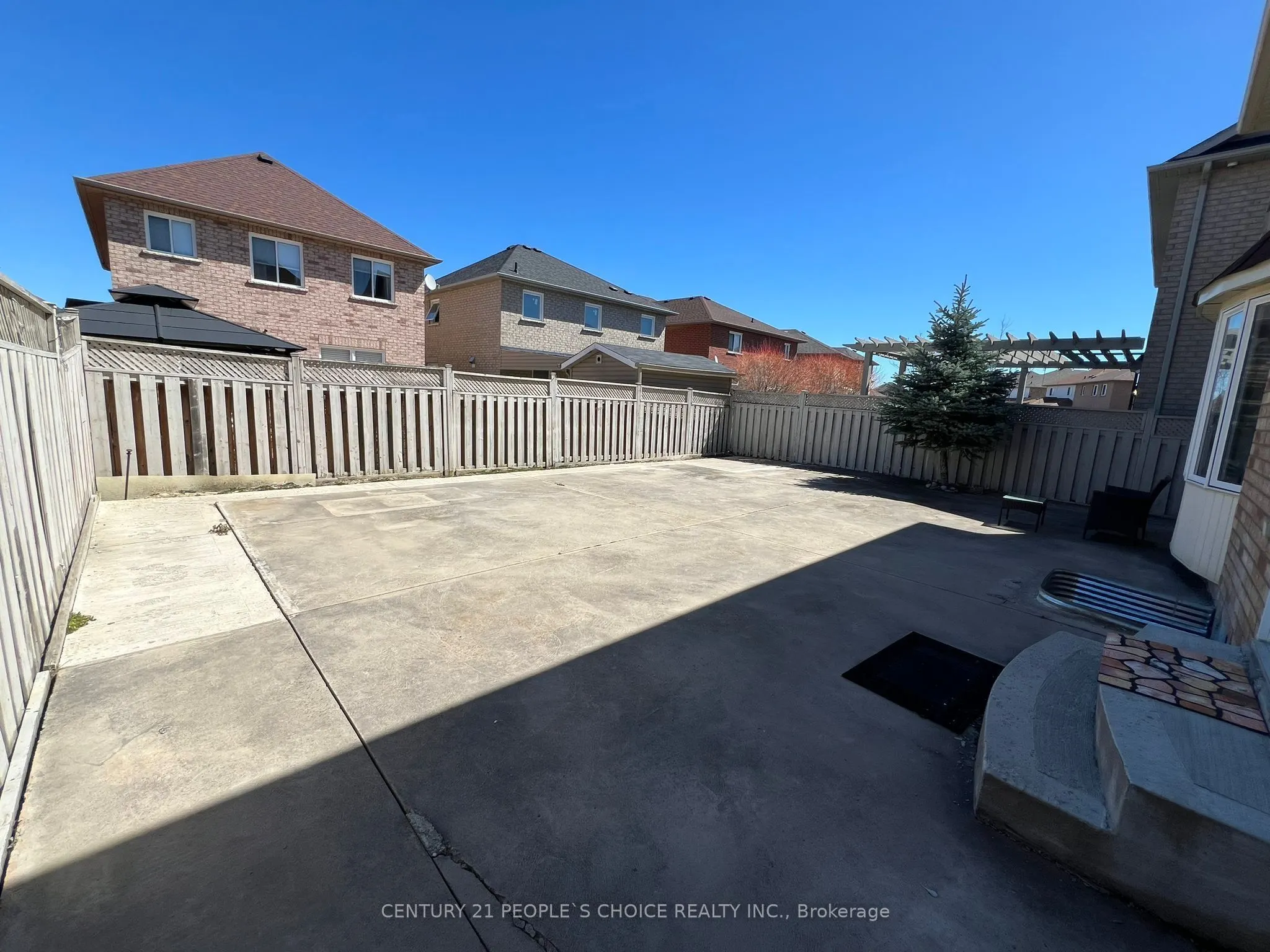 57 Fallstar Crescent