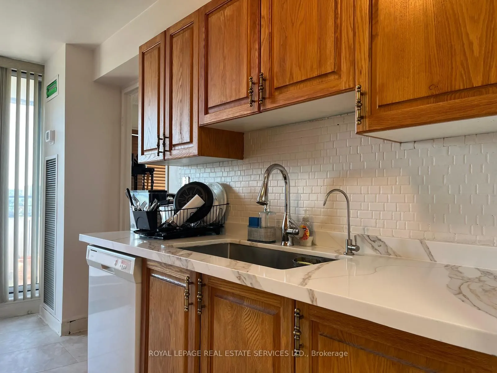 1300 Mississauga Valley Boulevard #902