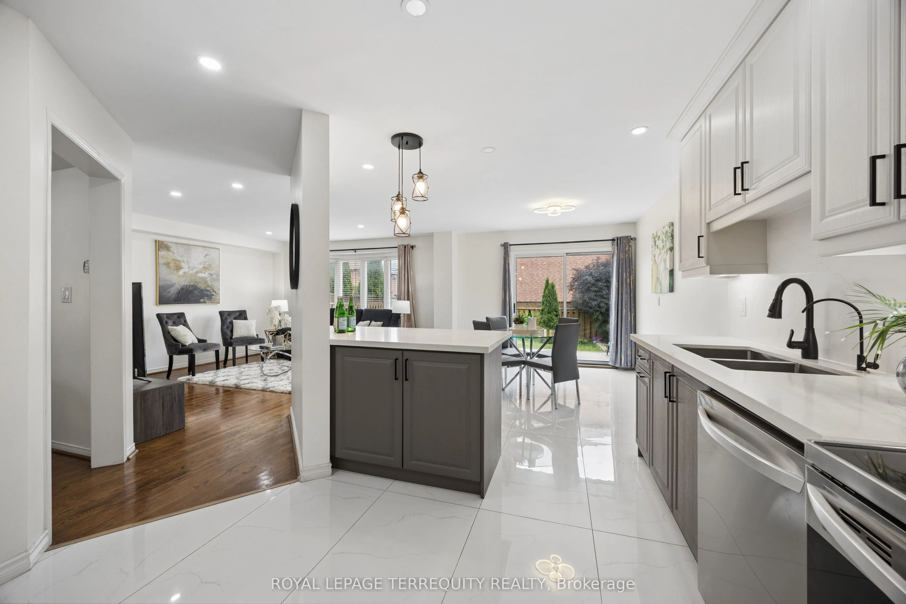 7339 Black Walnut Trail