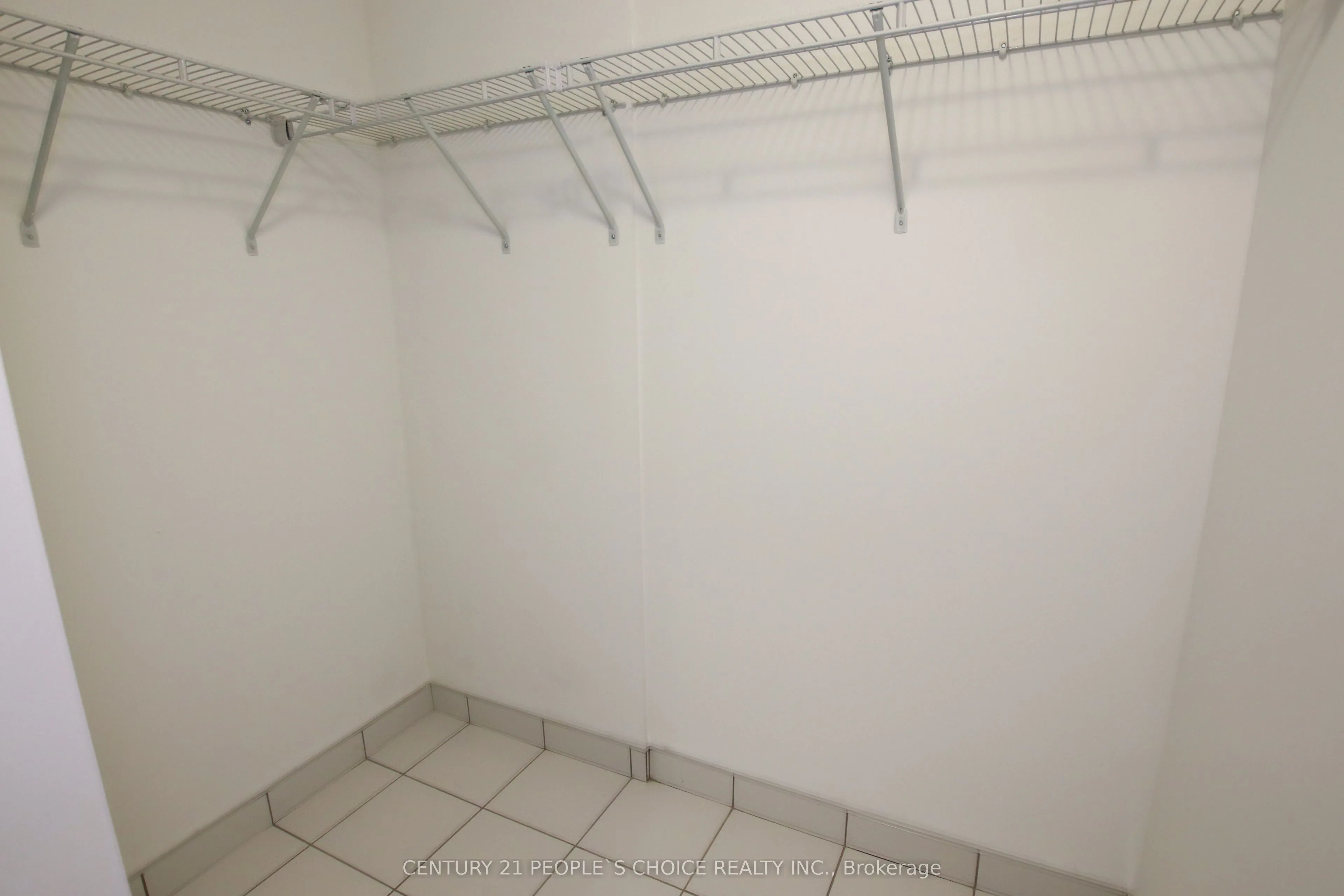 297 Oak Walk Drive #2401